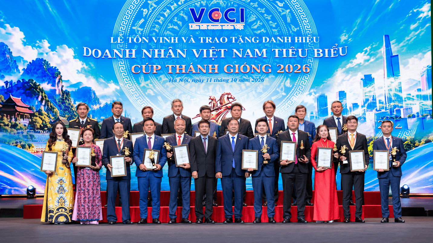 Anh hùng Lao động Lê Nữ Thùy Dương được vinh danh doanh nhân tiêu biểu 2