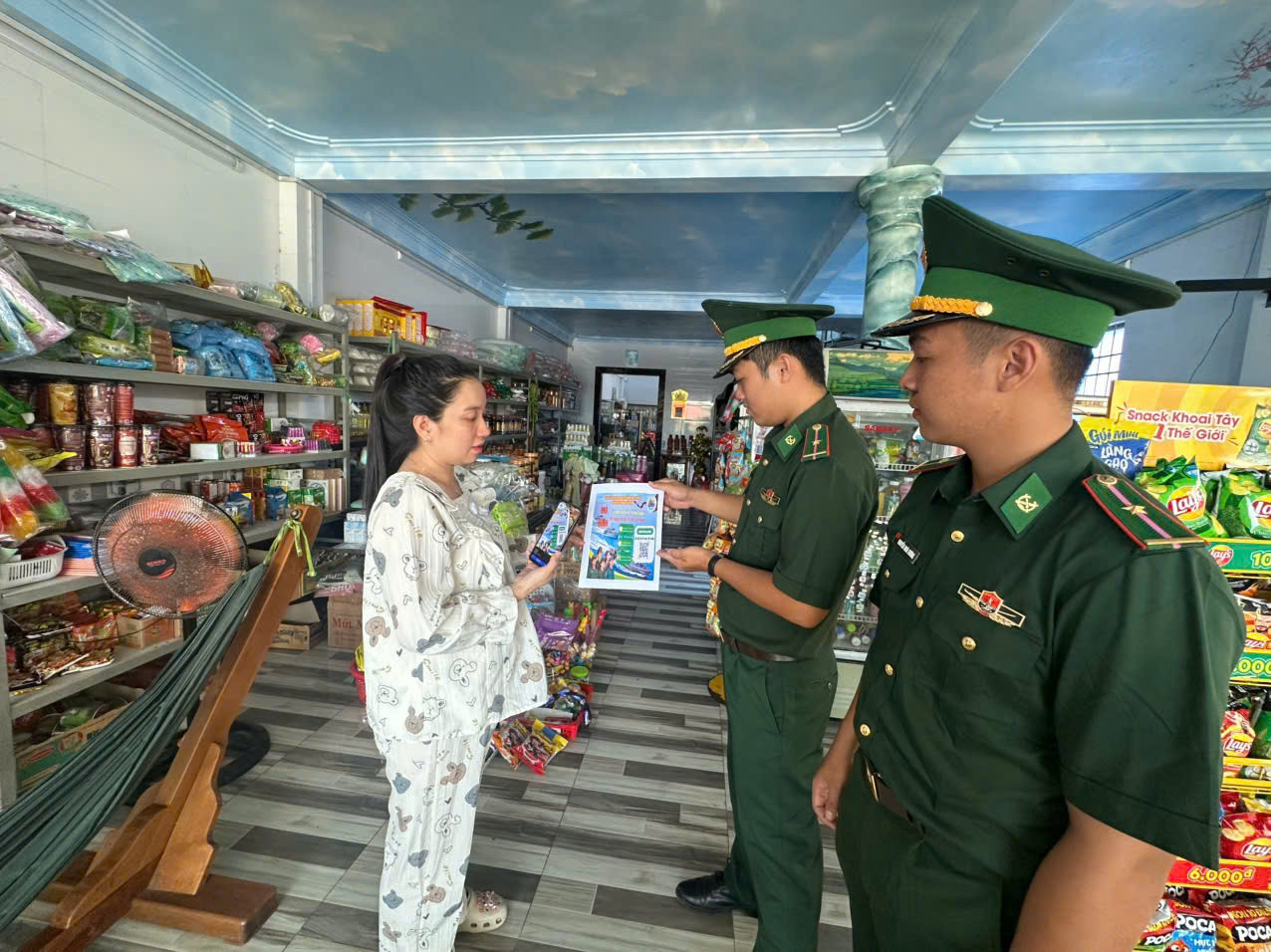 Chuyển đổi số đang từng bước đến gần hơn với người dân nơi địa đầu cực Nam Tổ quốc