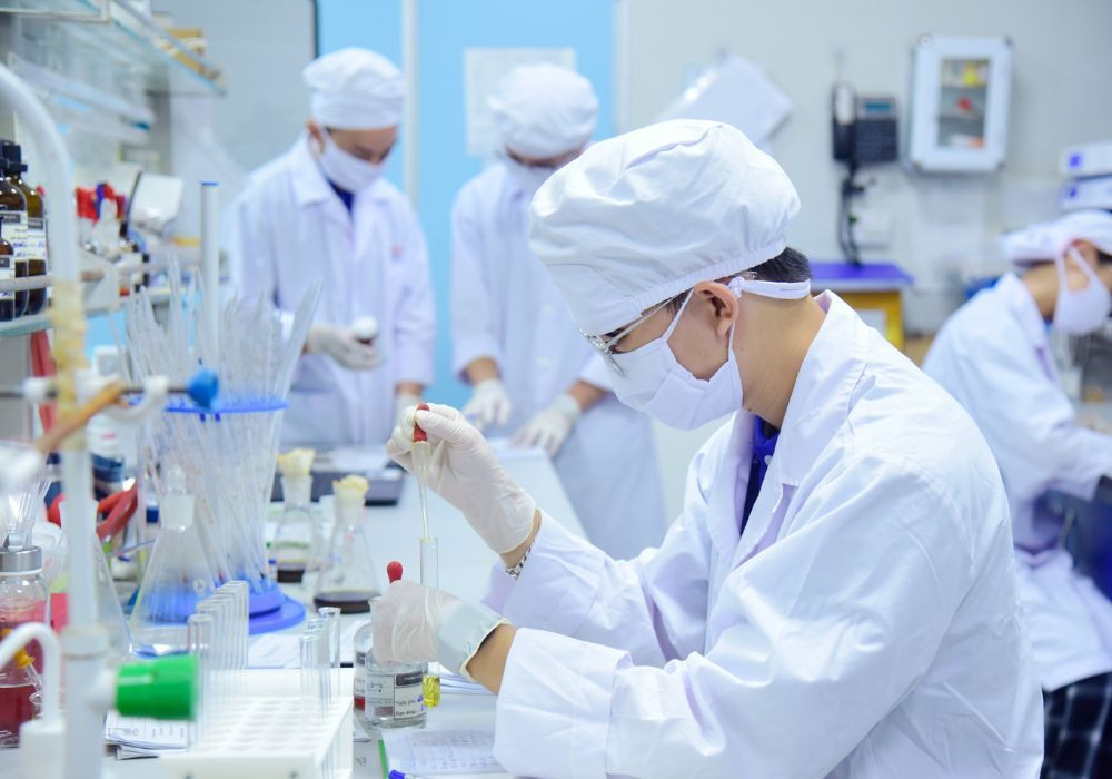 Cà Mau phấn đấu đến năm 2030 bảo đảm 100% thuốc được cung ứng chủ động, kịp thời phục vụ nhu cầu phòng bệnh, chữa bệnh