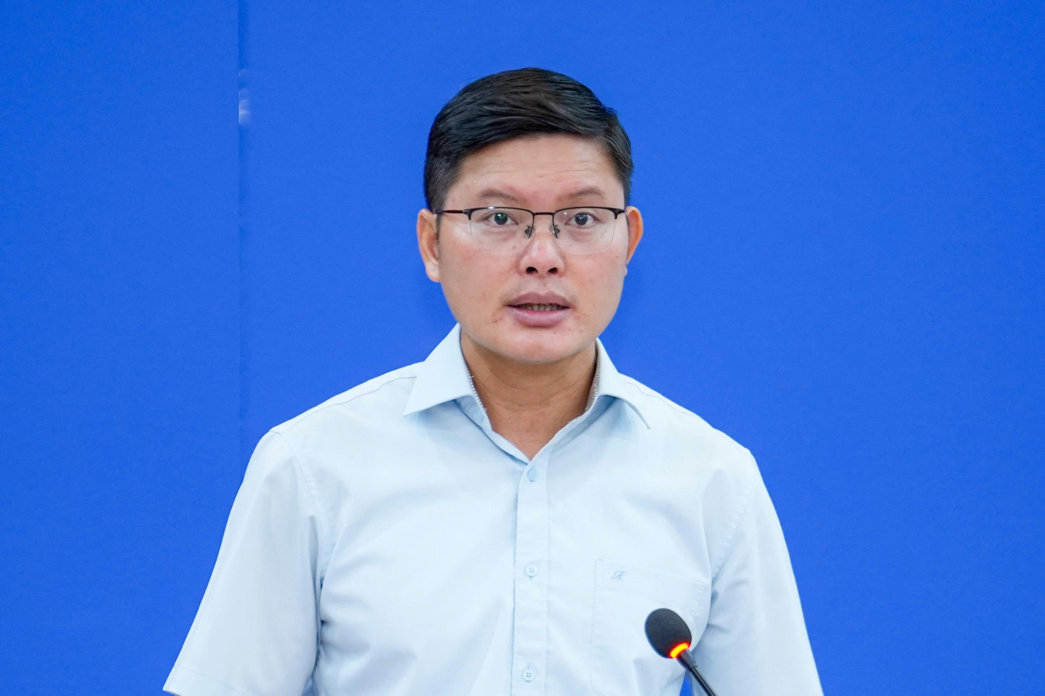Phó Trưởng Ban Quan hệ lao động Tổng Liên đoàn Nguyễn Mạnh Kiên phát biểu tại hội nghị