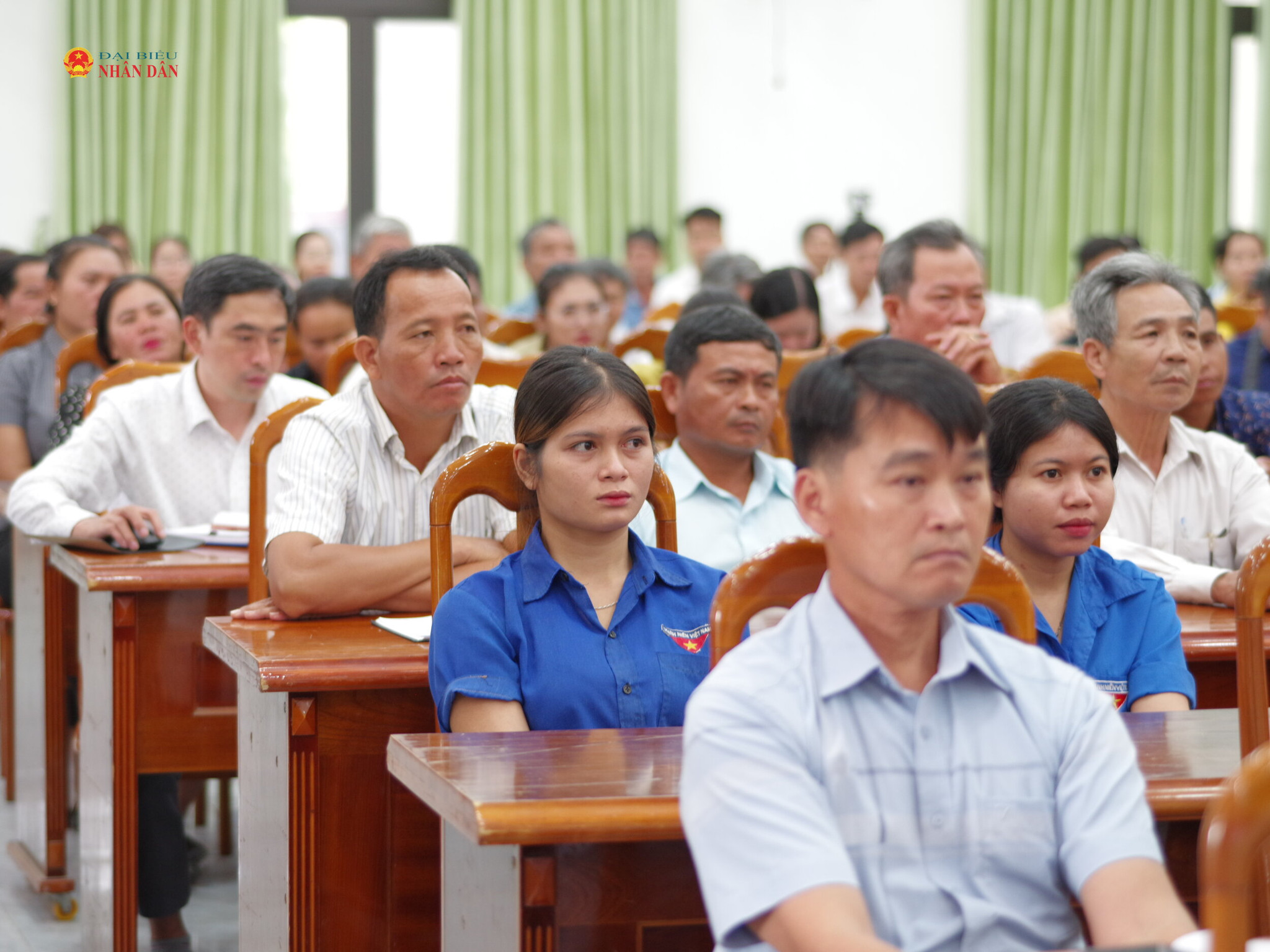 Cử tri tham dự hội nghị