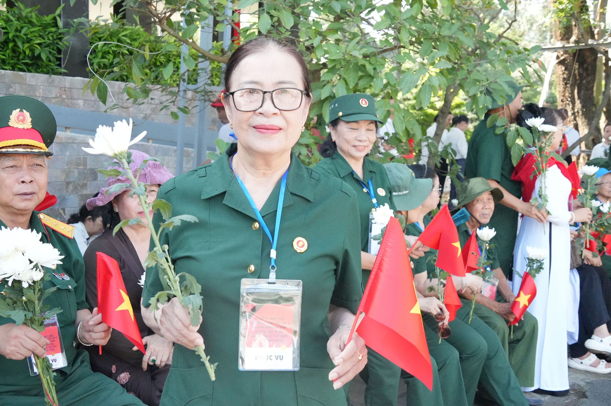 15 TP. Hồ Chí Minh Xúc động ngày tiên đưa các liệt sĩ về nơi an nghỉ