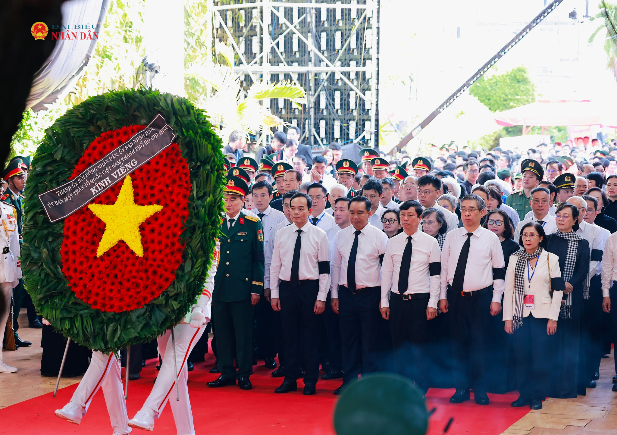 Thành uỷ, HĐND, UBND, Uỷ ban Mặt trận Tổ quốc Việt Nam TP. Hồ Chí Minh vào viếng hài cốt các liệt sĩ