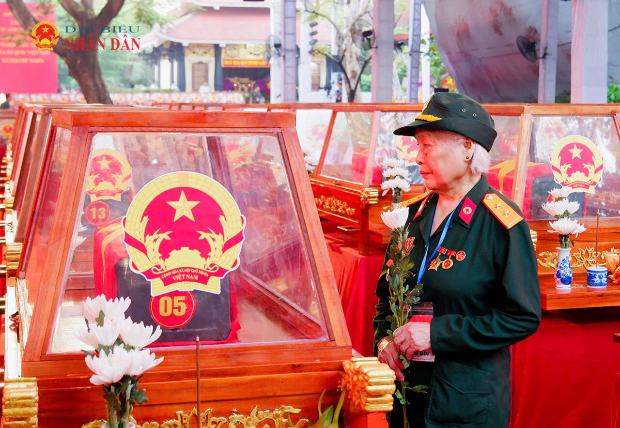 Lễ viếng, truy điệu và an táng 731 hài cốt liệt sĩ được tìm kiếm, quy tập tại Công viên Lê Thị Riêng