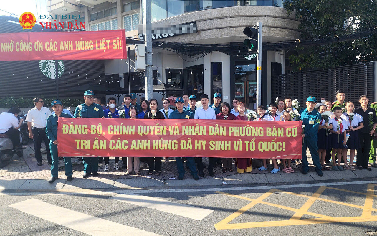 Lễ viếng, truy điệu và an táng 731 hài cốt liệt sĩ được tìm kiếm, quy tập tại Công viên Lê Thị Riêng