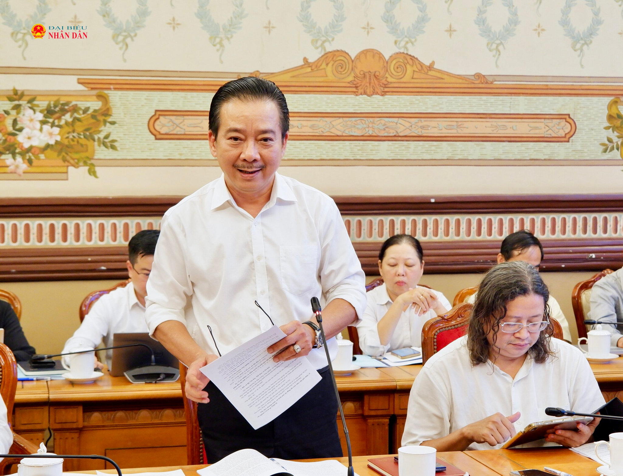 Phó Giám đốc Sở Văn hóa và Thể thao TP. Hồ Chí Minh Võ Trọng Nam báo cáo tại cuộc làm việc