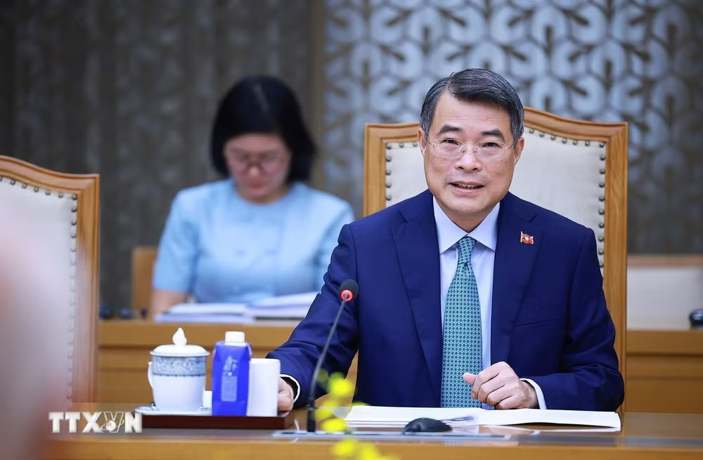 Thủ tướng Lê Minh Hưng phát biểu tại cuộc tiếp ông Peter Tschentscher, Thủ hiến kiêm Thị trưởng thứ nhất thành phố Hamburg (Đức)