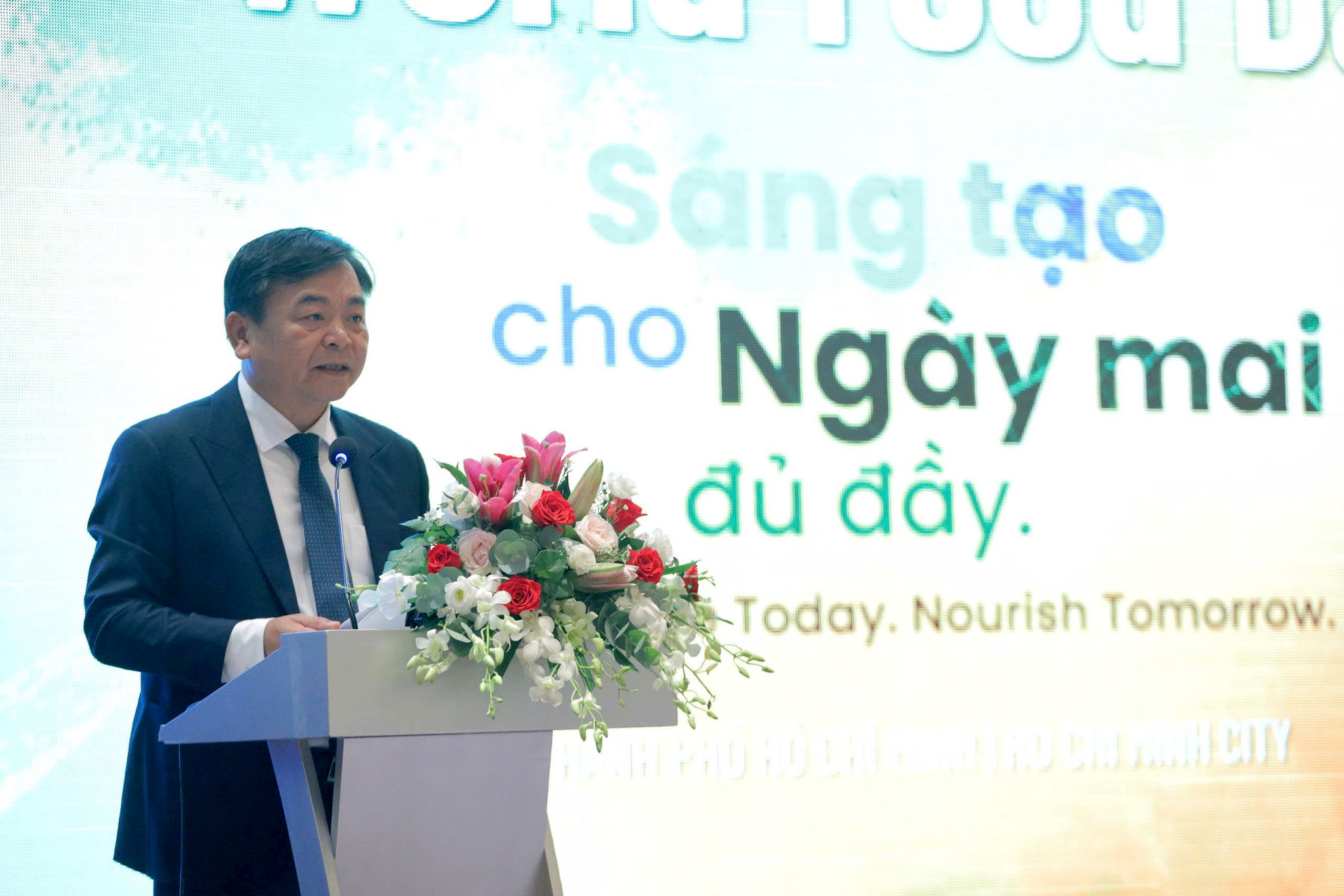 Thứ trưởng Bộ Nông nghiệp và Môi trường Nguyễn Hoàng Hiệp phát biểu