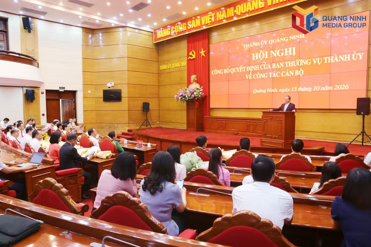 Quang cảnh hội nghị