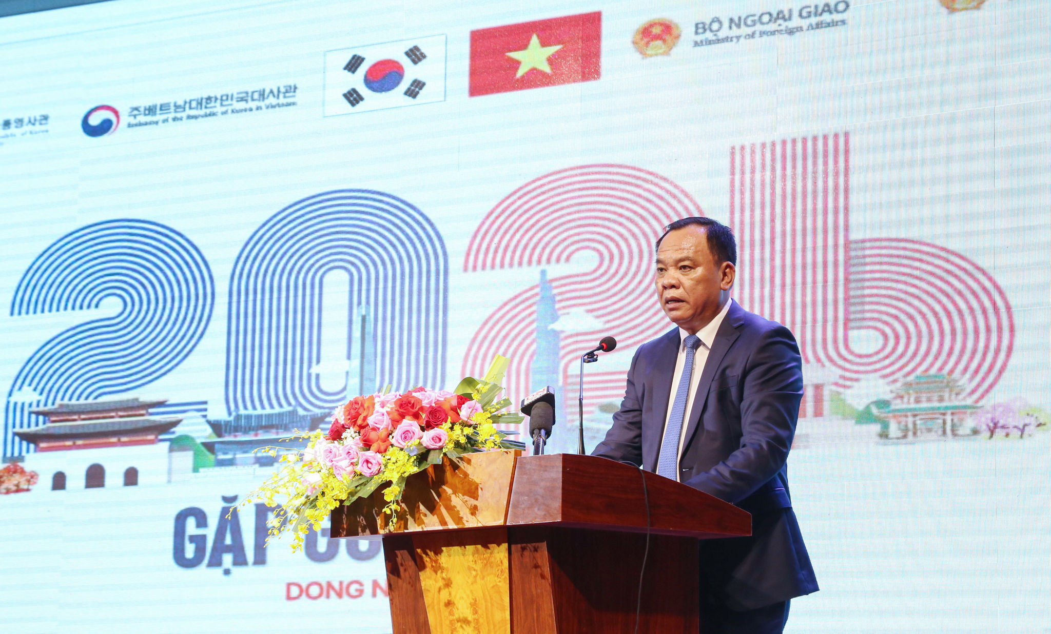 Phó Bí thư Thành ủy Đồng Nai Võ Tấn Đức phát biểu khai mạc hội nghị