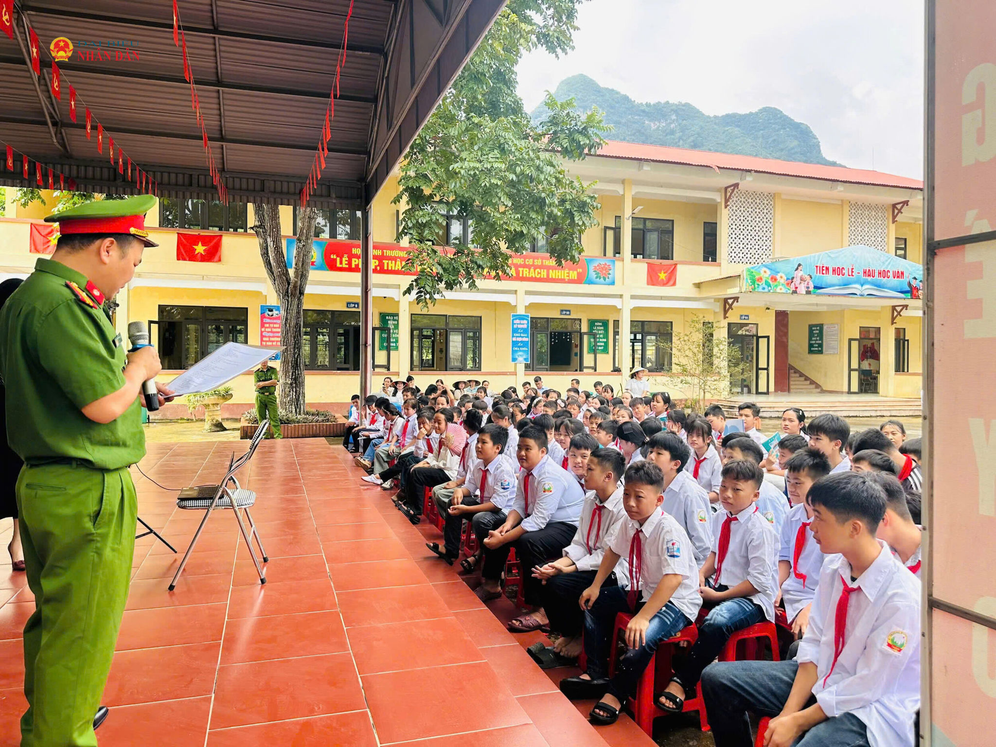Chương trình tuyên truyền phổ biến giáo dục phòng, chống ma túy học đường tại Trường PT Dân tộc bán trú THCS Thần Sa.