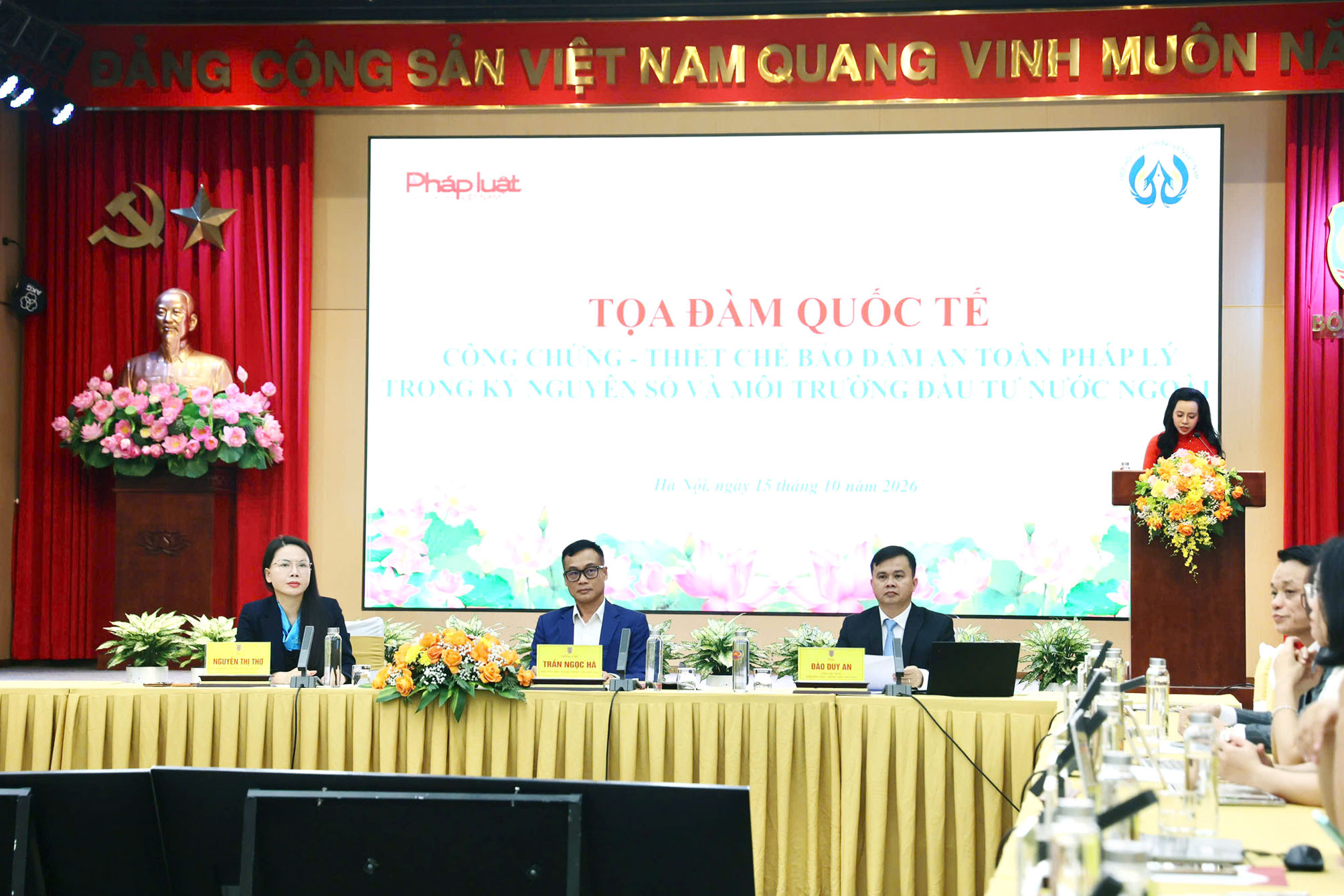 Quang cảnh tọa đàm