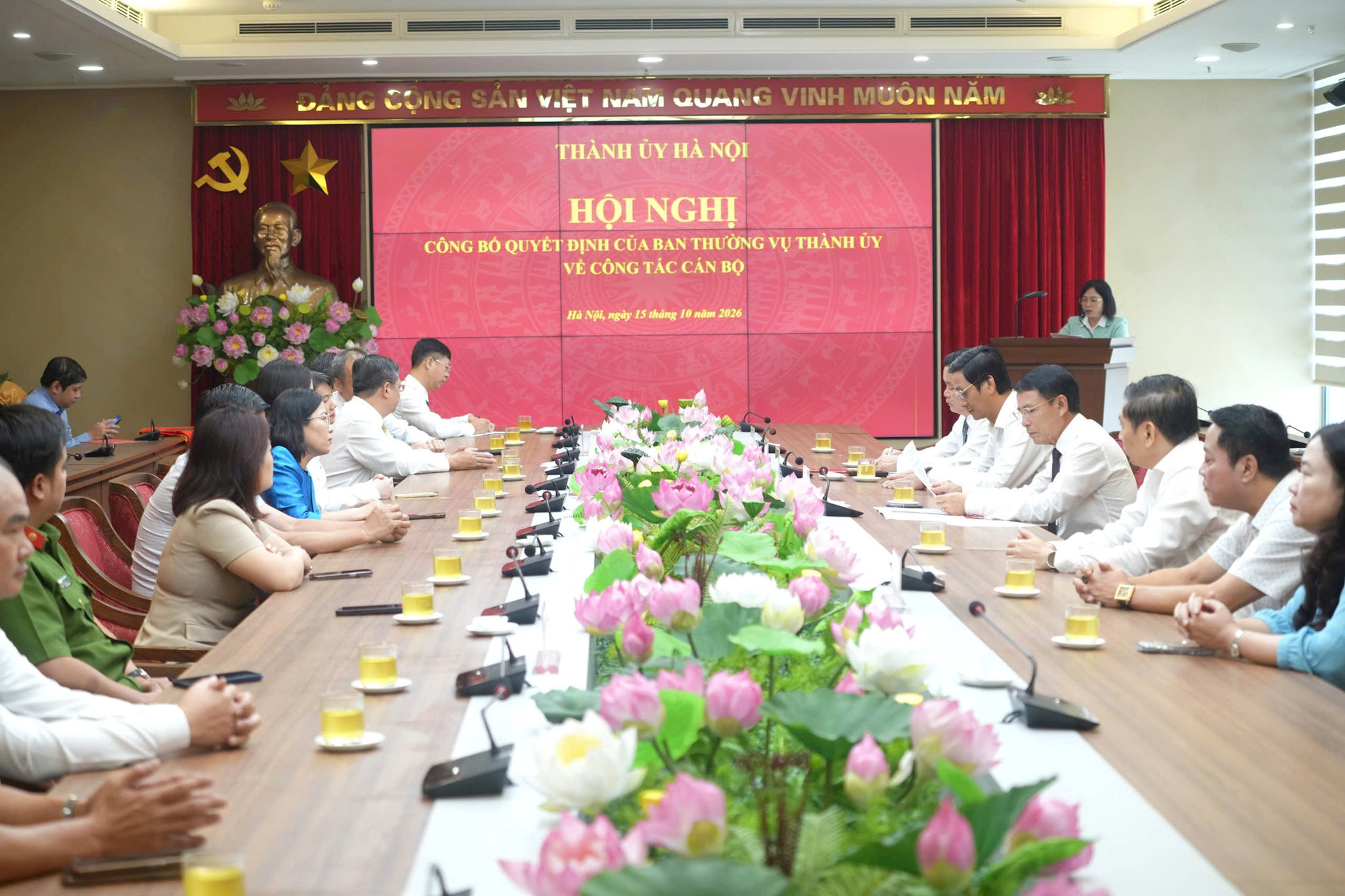 Quang cảnh hội nghị