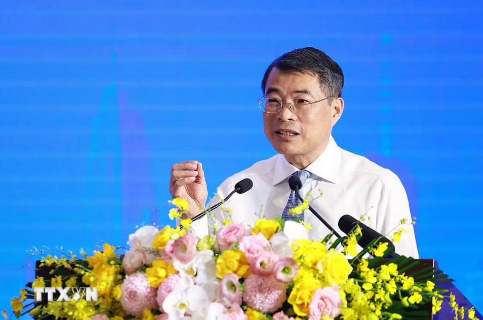 Thủ tướng Lê Minh Hưng phát biểu tại buổi đối thoại với thanh niên với chủ đề ”Phát huy vai trò thanh niên Việt Nam trong khởi nghiệp, đổi mới sáng tạo, góp phần thúc đẩy tăng trưởng và tạo việc làm”