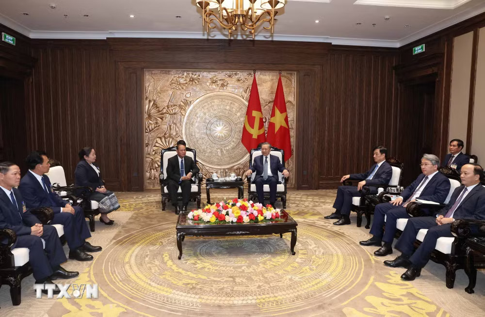 Tổng Bí thư, Chủ tịch nước Tô Lâm tiếp Thường trực Ban Bí thư Trung ương Đảng Nhân dân Cách mạng Lào Vilay Lakhamphong