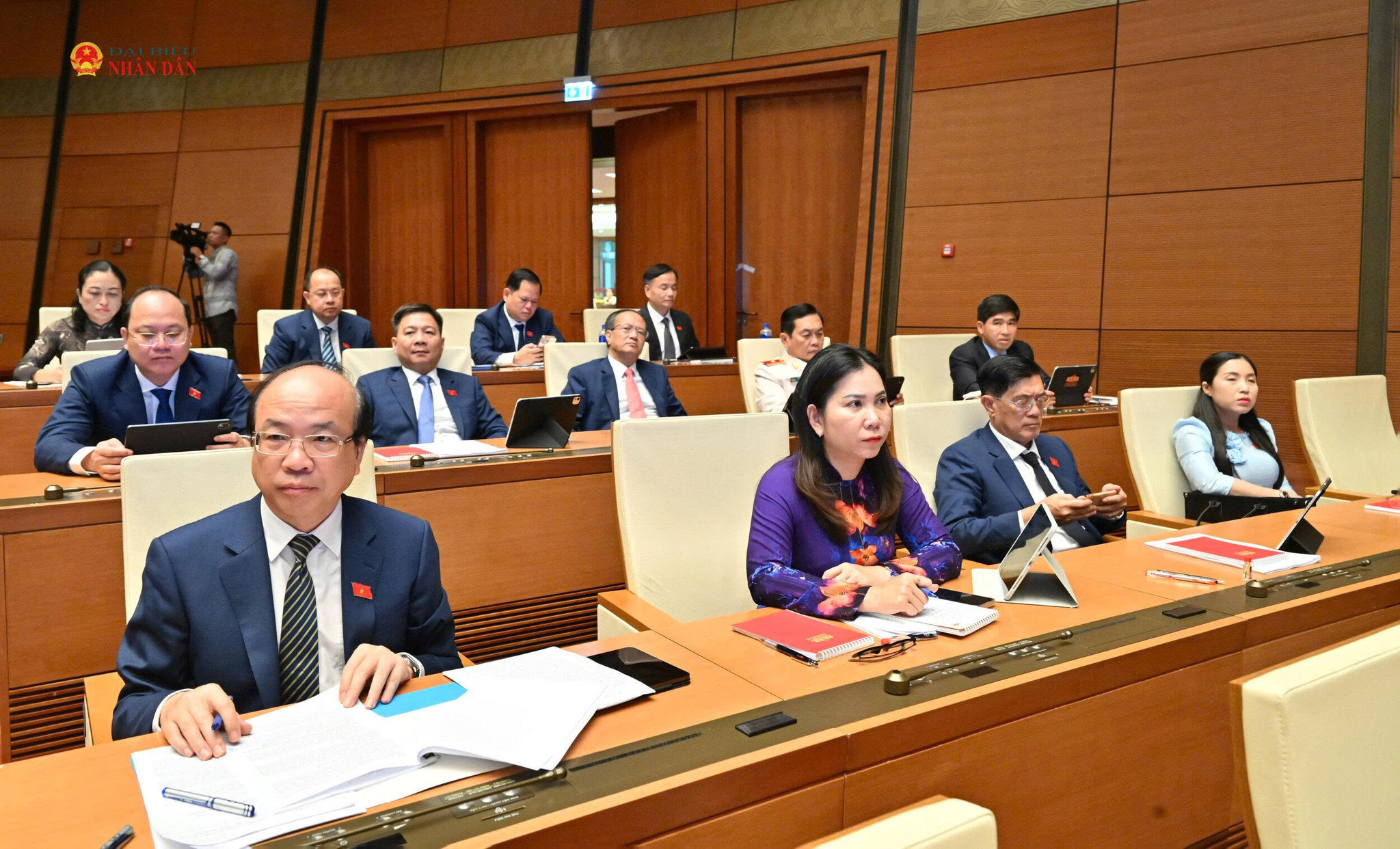 Các đại biểu tham dự phiên khai mạc