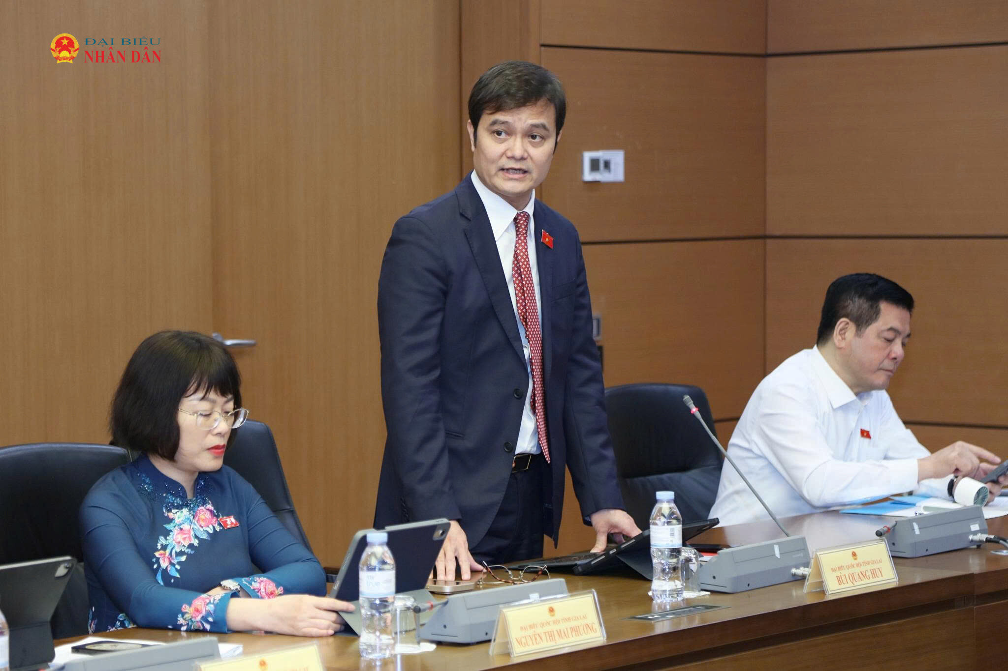 ĐBQH Bùi Quang Huy (Gia Lai) phát biểu thảo luận