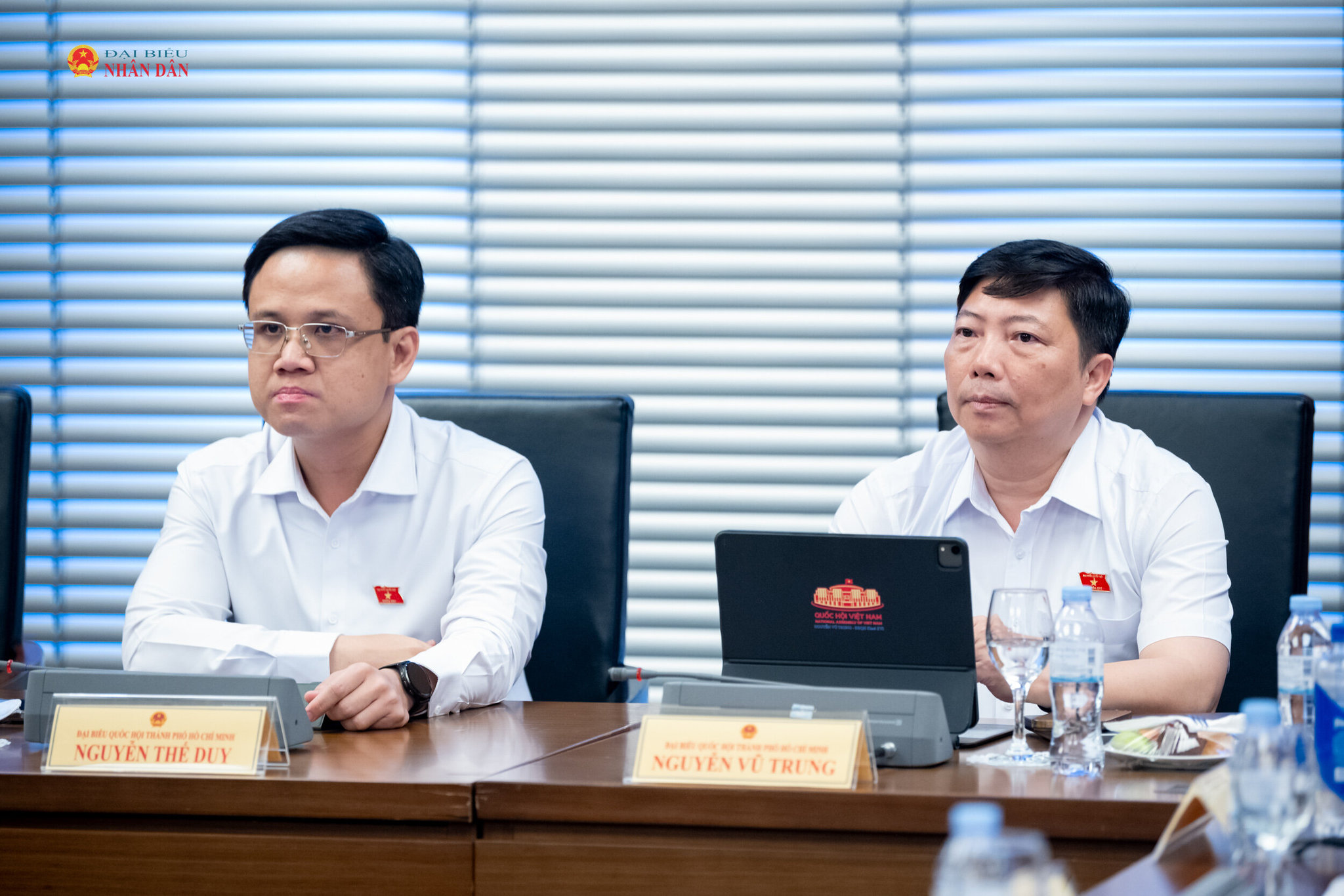 ĐBQH TP. Hồ Chí Minh tham dự phiên thảo luận. Ảnh: Phạm Thắng
