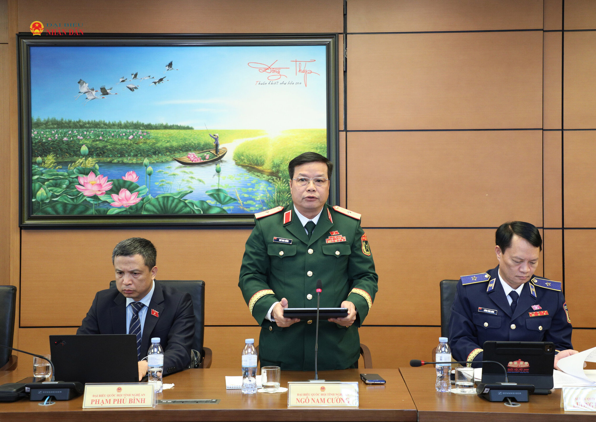 ĐBQH Ngô Nam Cường (Nghệ An) phát biểu.