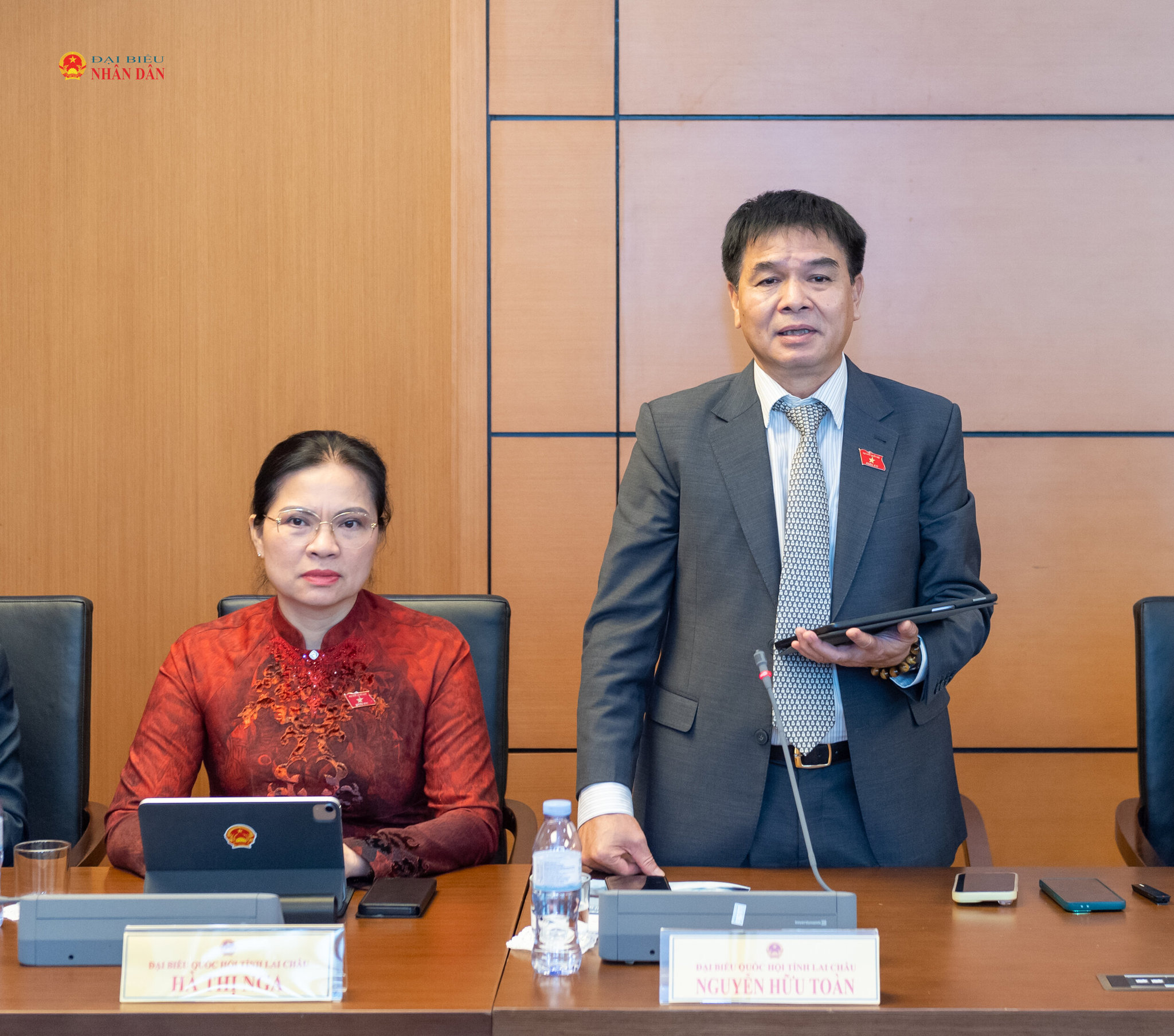 ĐBQH Nguyễn Hữu Toàn (Lai Châu) phát biểu