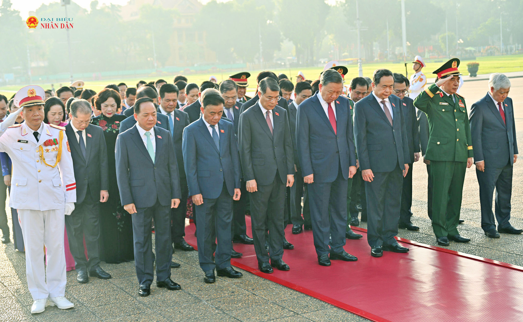 Tổng Bí thư, Chủ tịch nước Tô Lâm và lãnh đạo Đảng, Nhà nước dành một phút mặc niệm tưởng nhớ Chủ tịch Hồ Chí Minh
