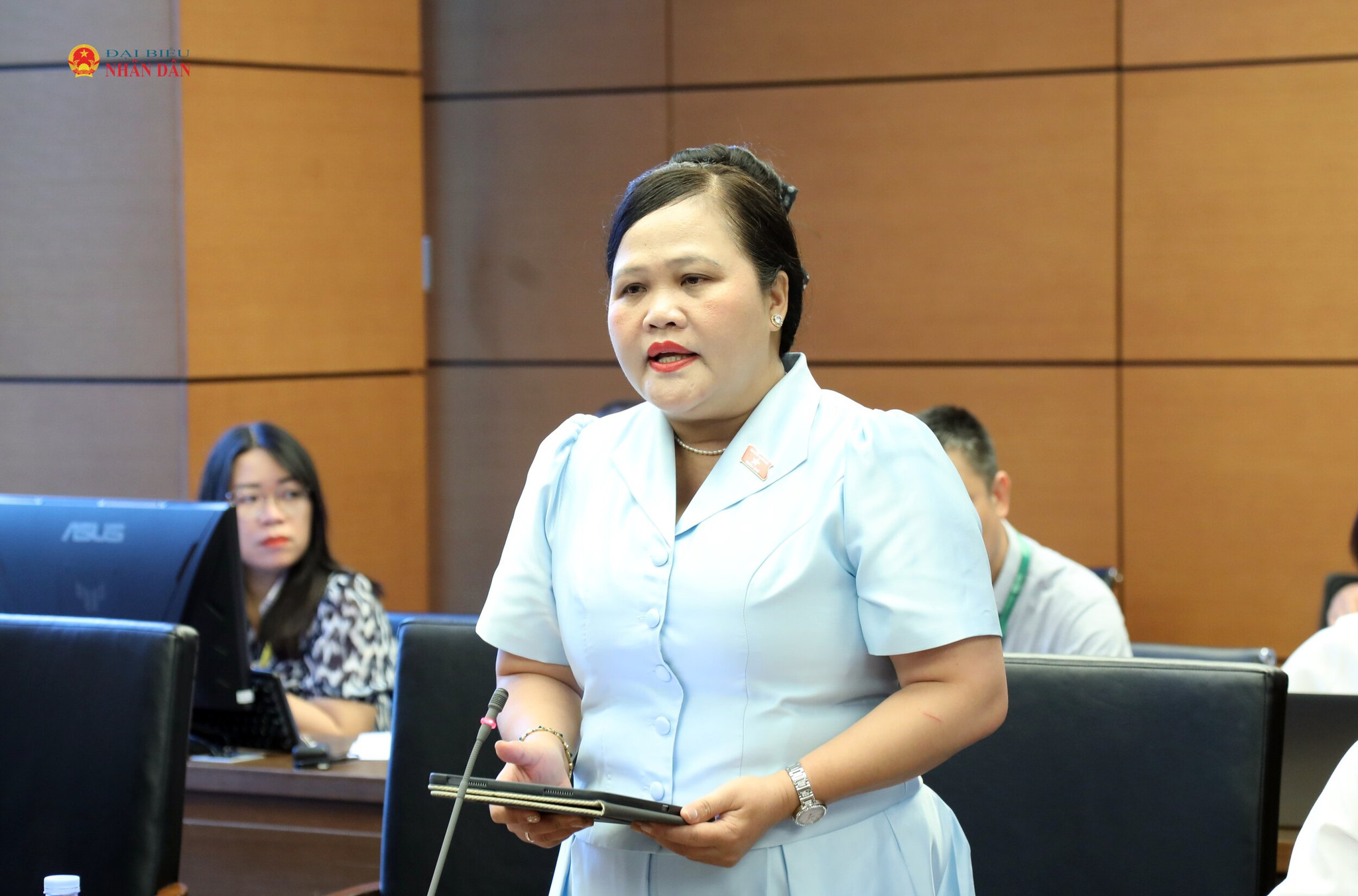 Đại biểu Nguyễn Thị Sửu (thành phố Huế) phát biểu Ảnh: Trọng Hiếu