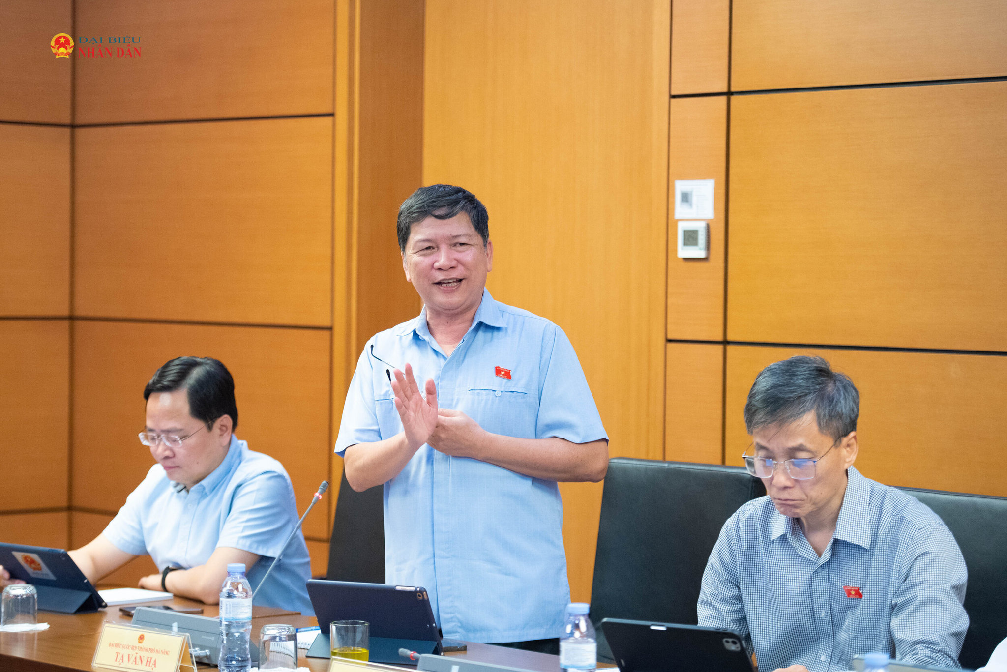 ĐBQH Tạ Văn Hạ (TP.Đà Nẵng). Ảnh Xuân Quý