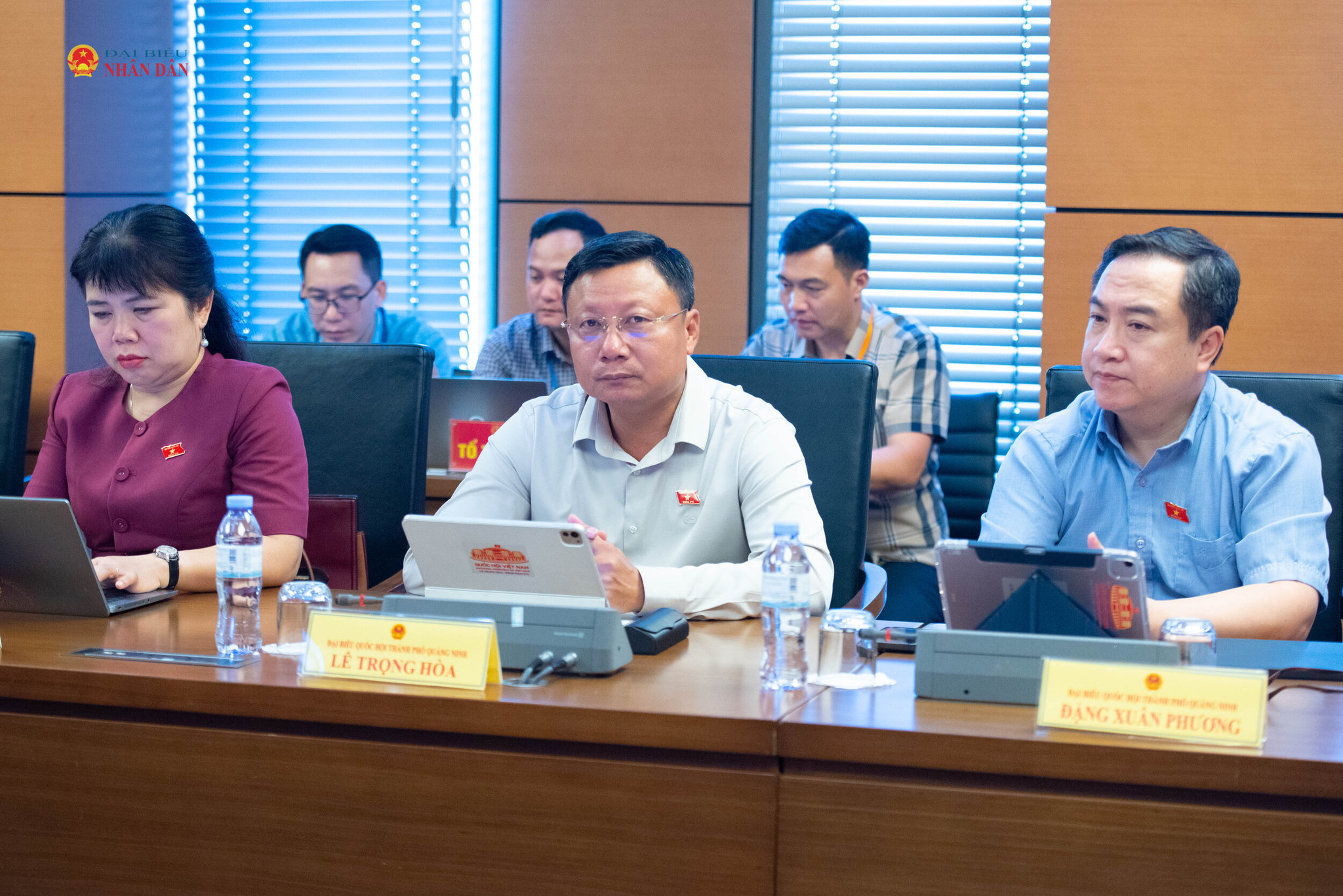 Đoàn ĐBQH TP.Quảng Ninh. Ảnh Xuân Quý (2)