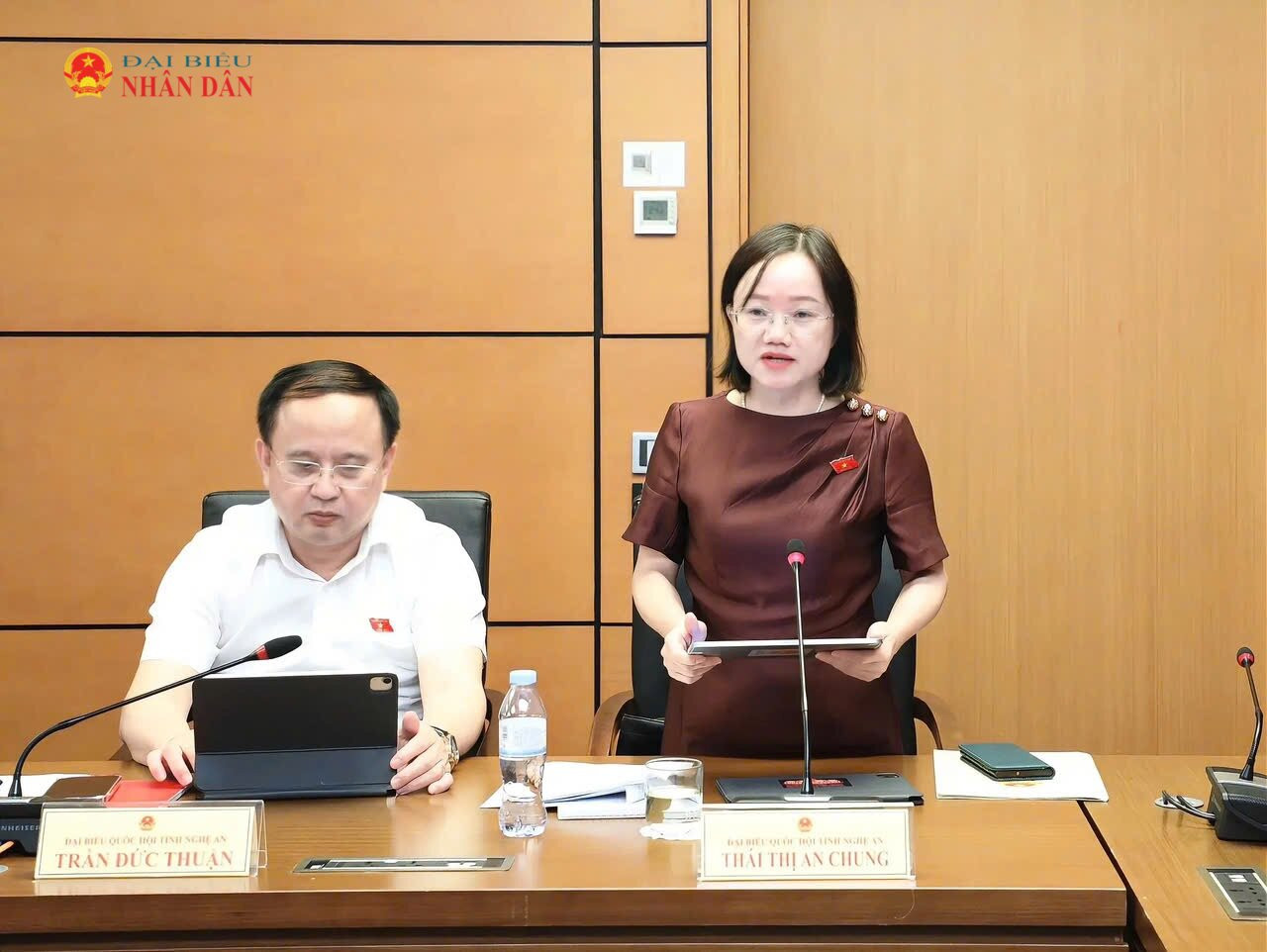 ĐBQH Thái Thị An Chung (Nghệ An) phát biểu