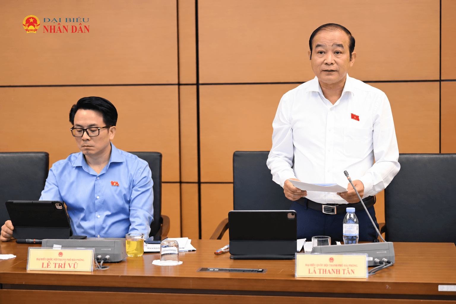 Vietnamese Assembly Meeting in Session (1)