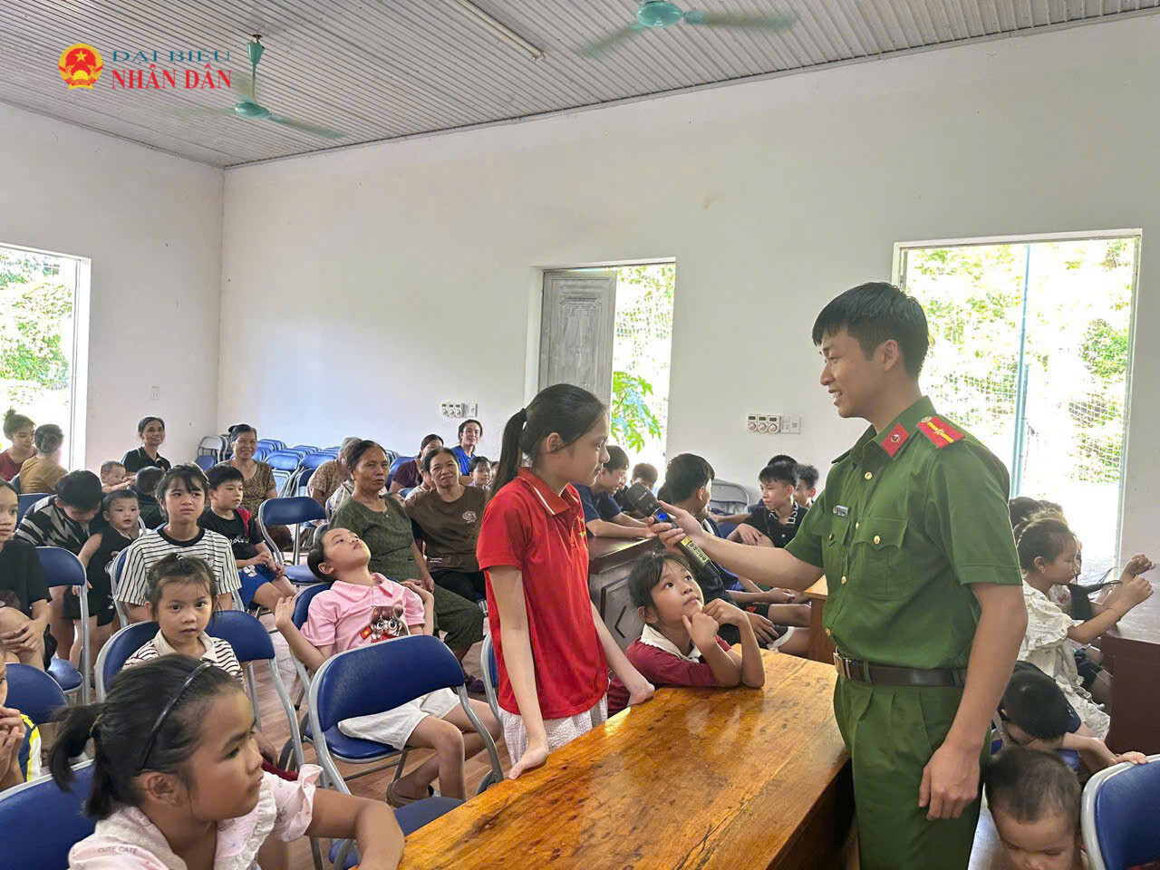 Công an xã Thanh Mai tuyên truyền phòng, chống ma túy cho học sinh
