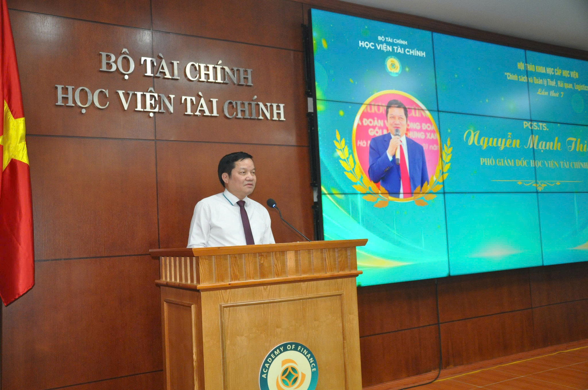 PGS.TS Nguyễn Mạnh Thiều, Phó Giám đốc Học viện Tài chính phát biểu tại Hội thảo