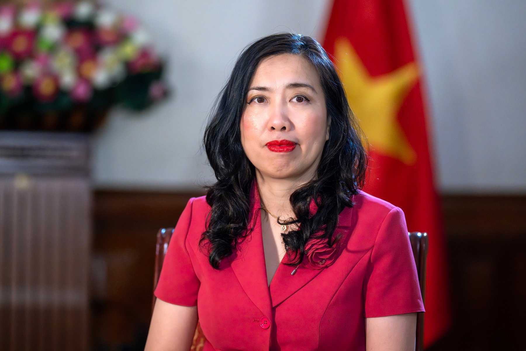 Thứ trưởng Bộ Ngoại giao Lê Thị Thu Hằng. (