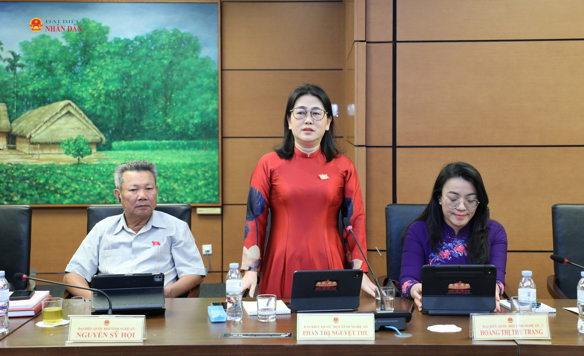 ĐBQH Phan Thị Nguyệt Thu (Nghệ An)