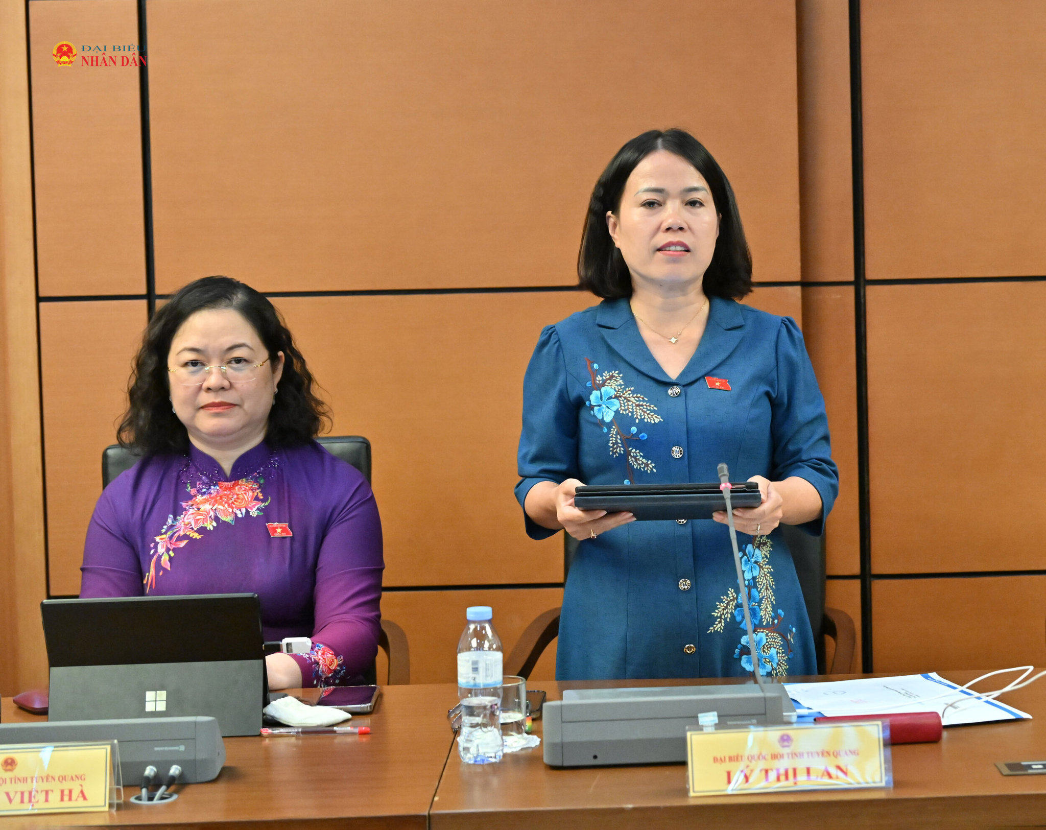 ĐBQH Lý Thị Lan (Tuyên Quang)VQK_7551