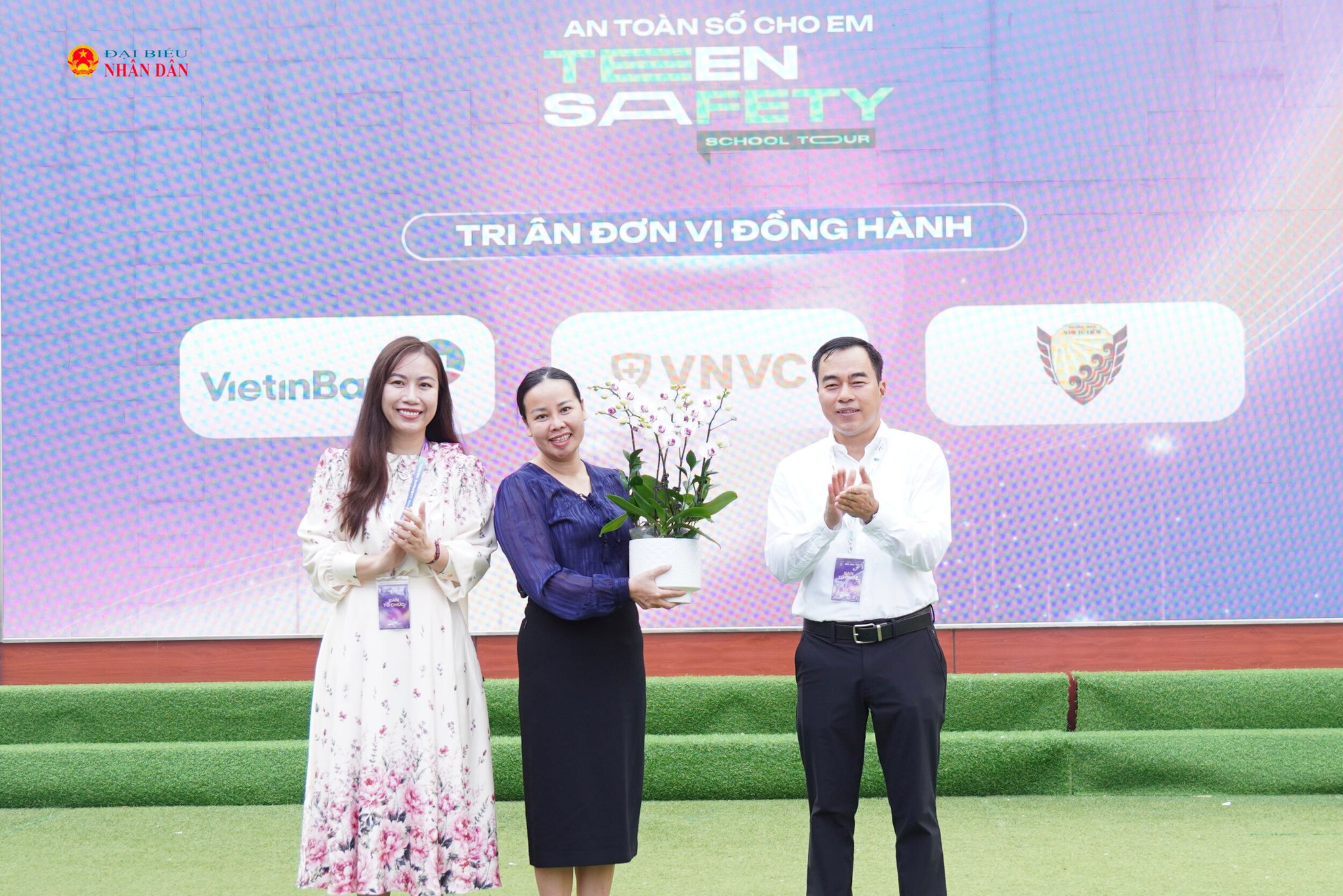 Khởi động Teen Safety School Tour 2026: Đưa “Vaccine số” đến trường học, trao quyền để thiếu niên tự tin làm chủ thế giới số