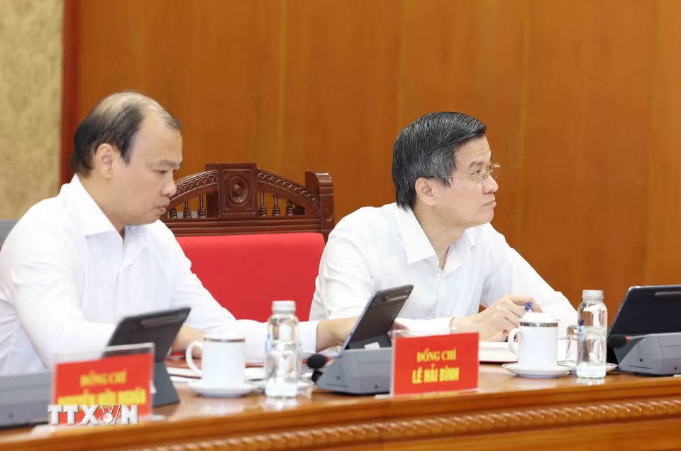Lãnh đạo Học viện Chính trị Quốc gia Hồ Chí Minh tham dự buổi làm việc