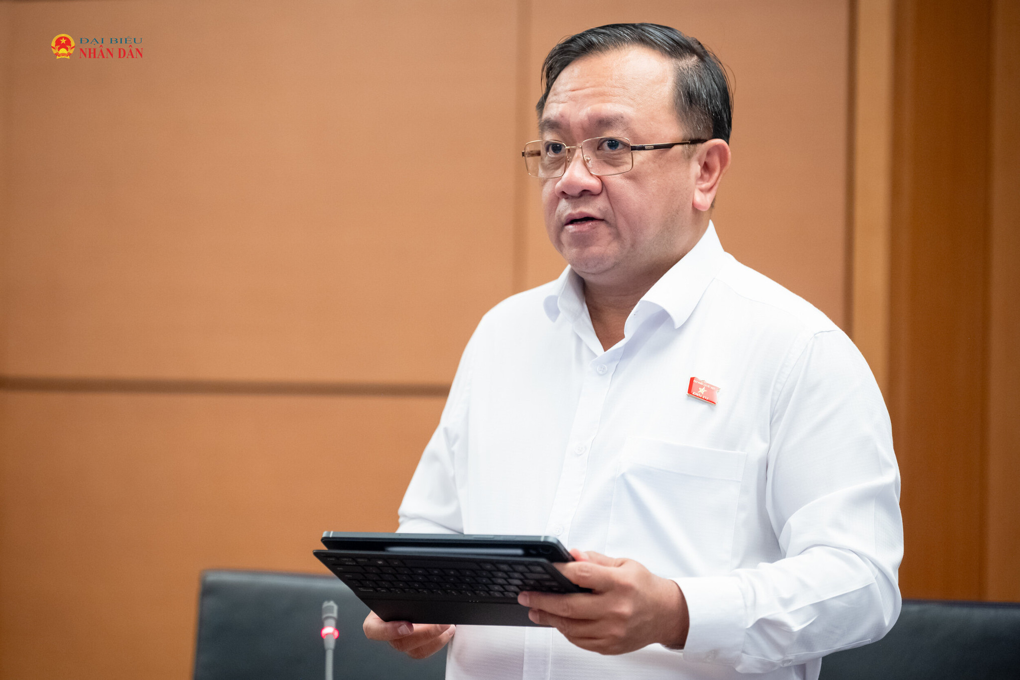 ĐBQH Nguyễn Thành Trung (TP. Hồ Chí Minh) phát biểu. Ảnh: Phạm Thắng