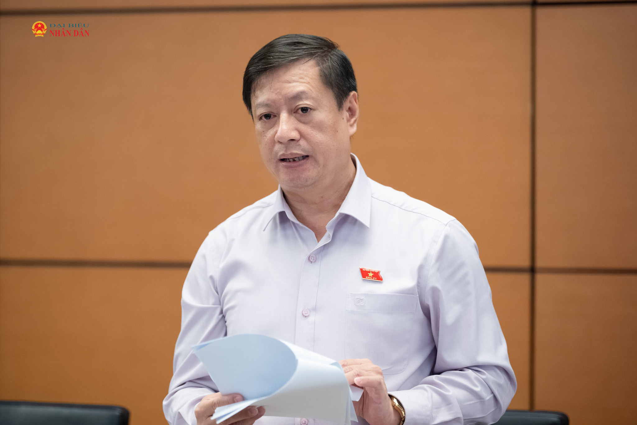 ĐBQH Dương Văn Thăng (TP. Hồ Chí Minh) phát biểu thảo luận tại tổ. Ảnh: Phạm Thắng