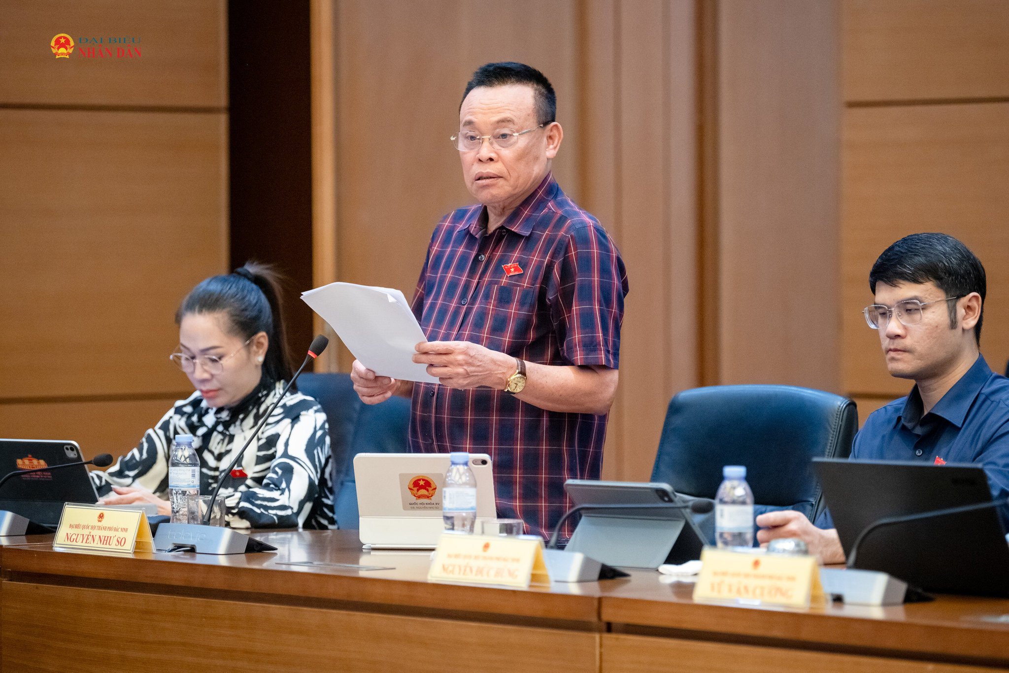 ĐBQH Nguyễn Như So (TP. Bắc Ninh) phát biểu thảo luận tại tổ. Ảnh: Phạm Thắng