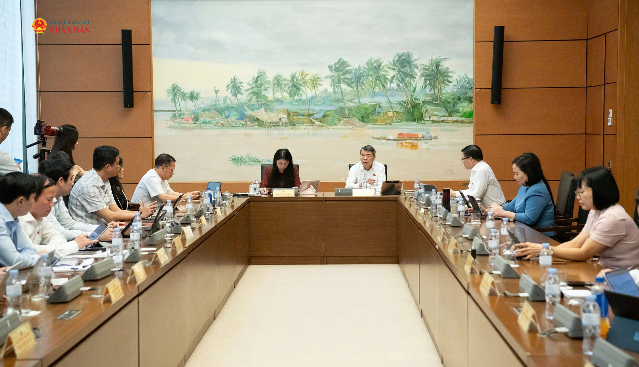 Toàn cảnh phiên thảo luận