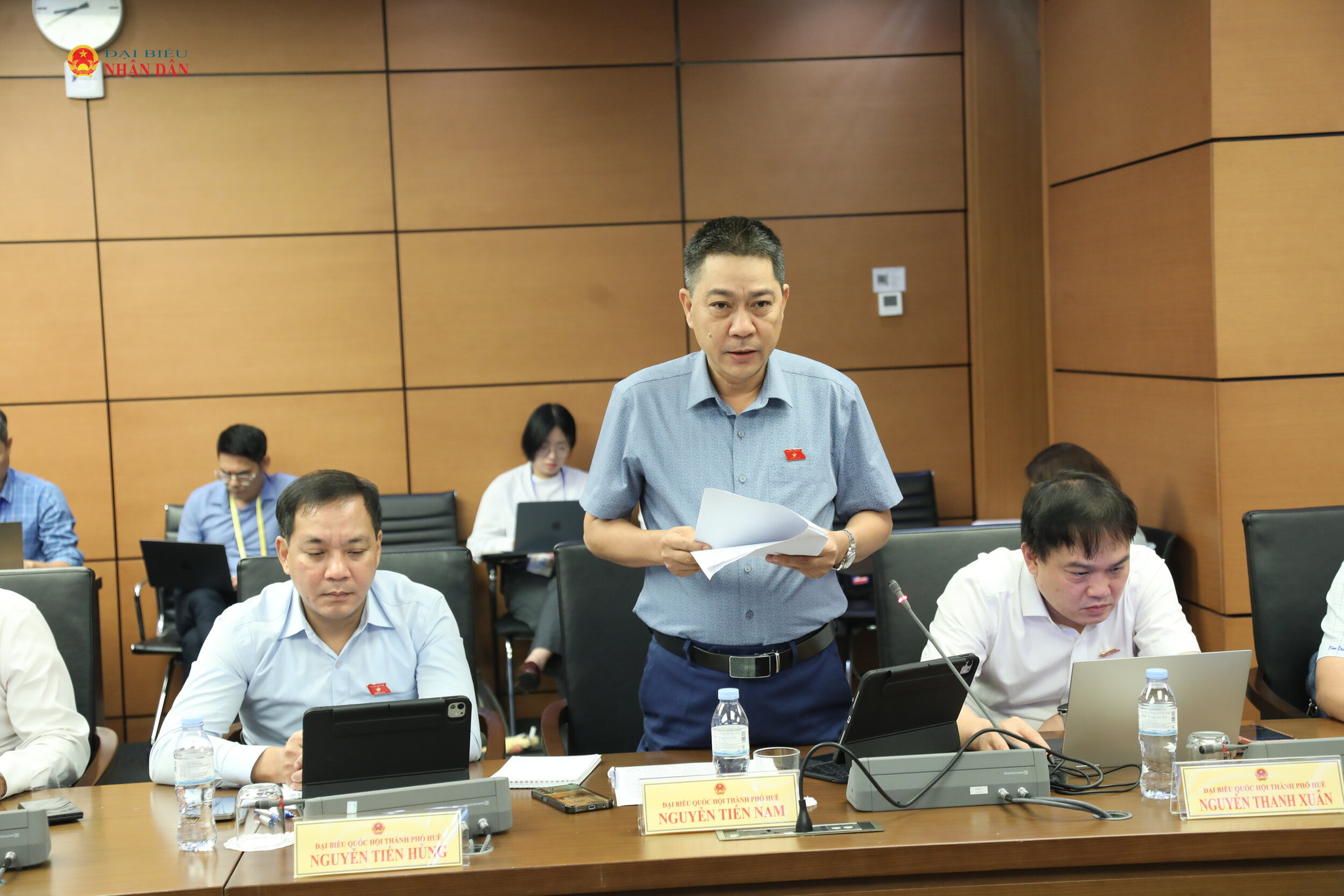 ĐBQH Nguyễn Tiến Nam (TP. Huế) phát biểu