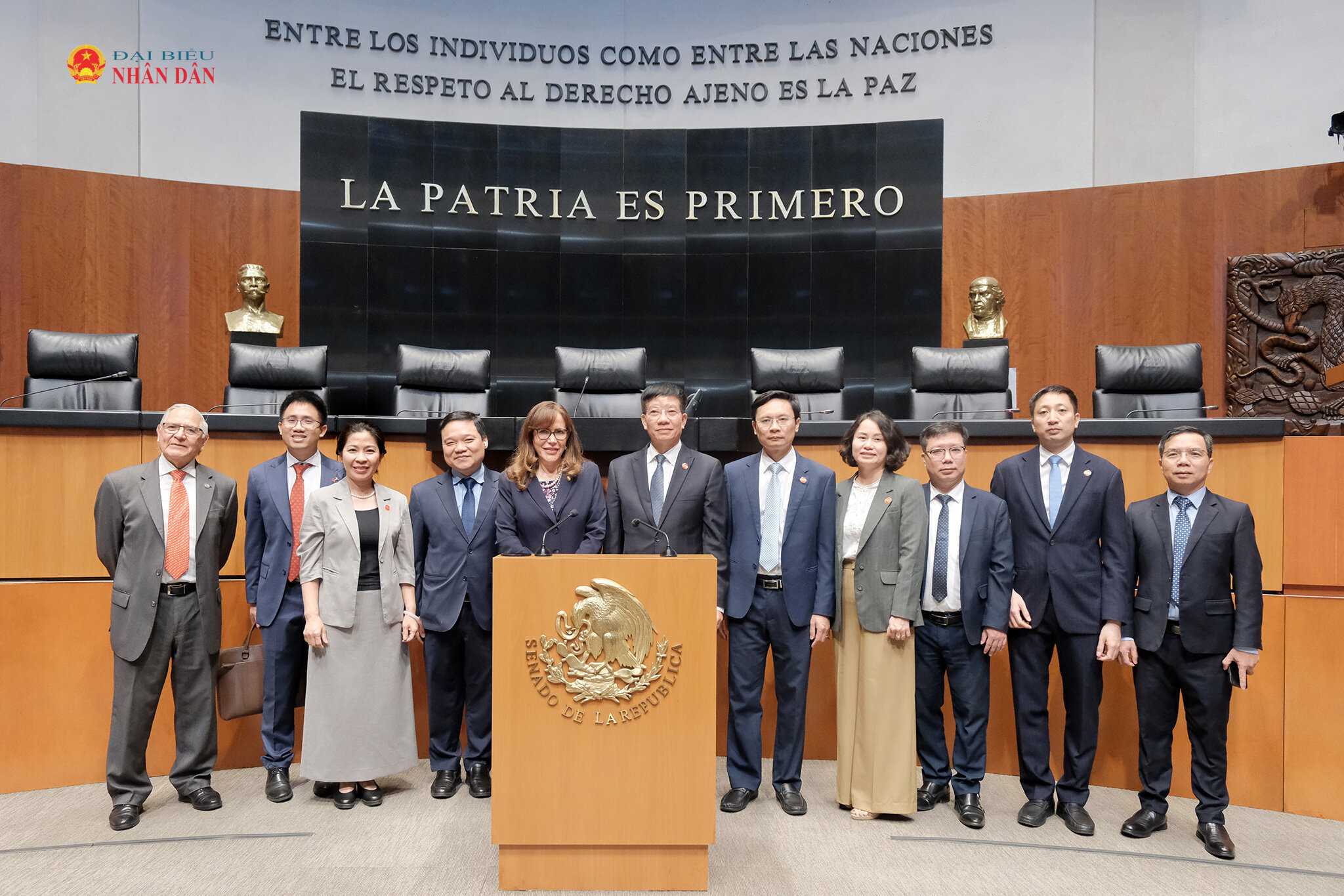 Đoàn đại biểu VPQH Việt Nam tại trụ sở Thượng viện Mexico