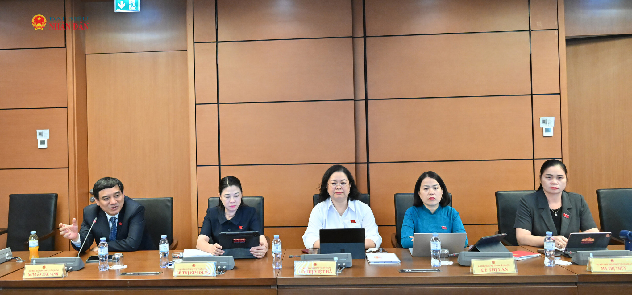 Các đại biểu tham dự phiên thảo luận