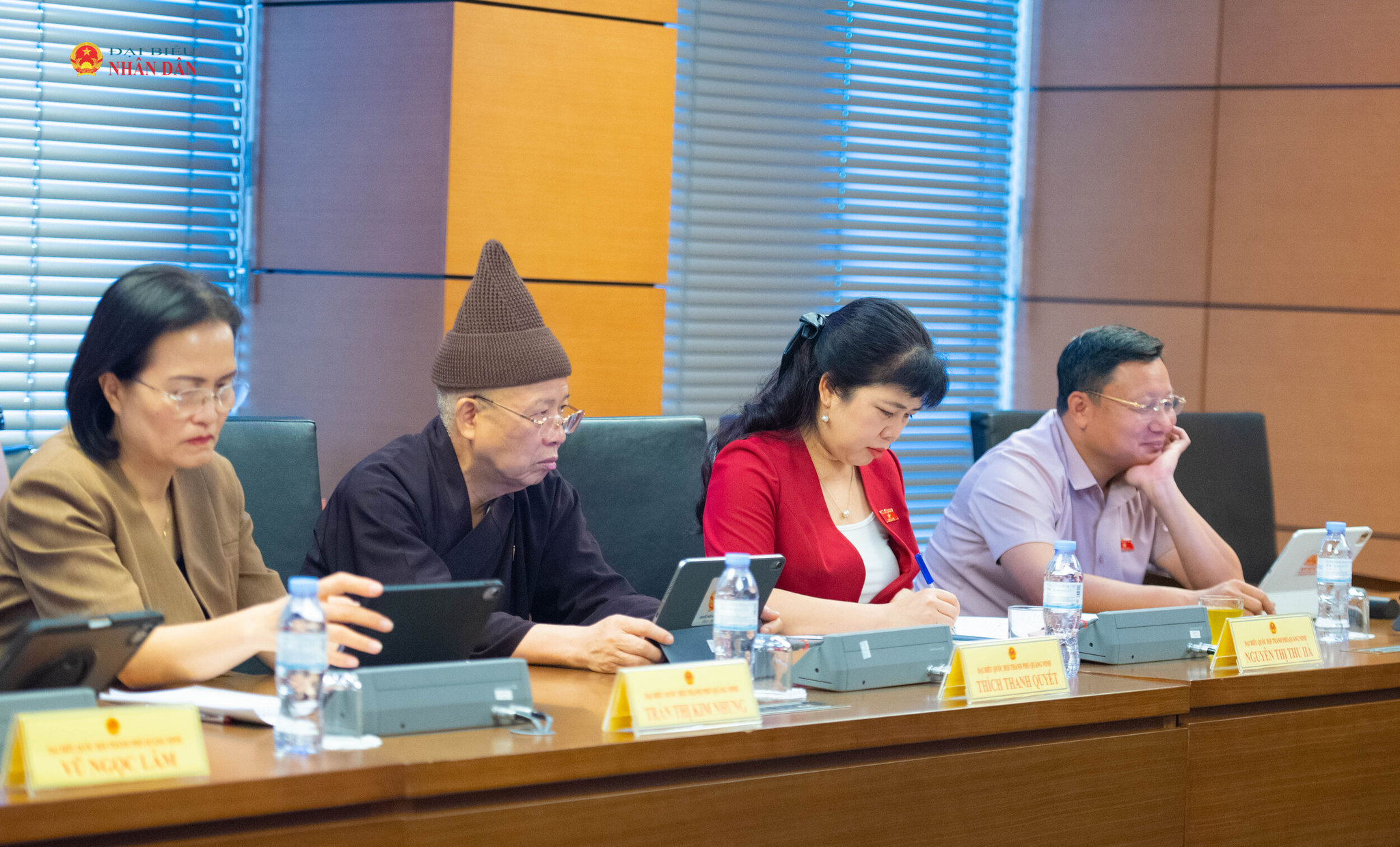 Đoàn ĐBQH TP.Quảng Ninh. Ảnh Xuân Quý