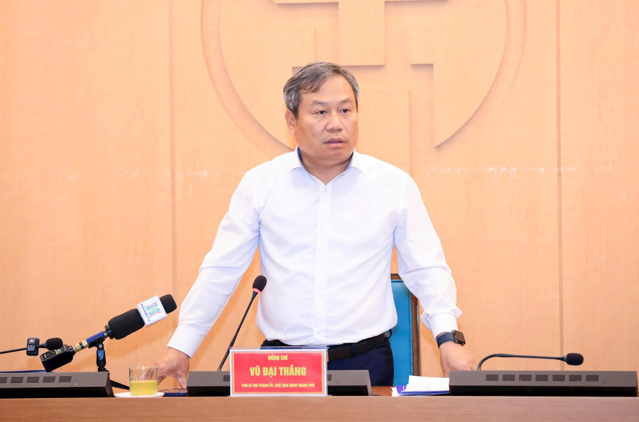 Chủ tịch UBND thành phố Vũ Đại Thắng phát biểu kết luận cuộc họp