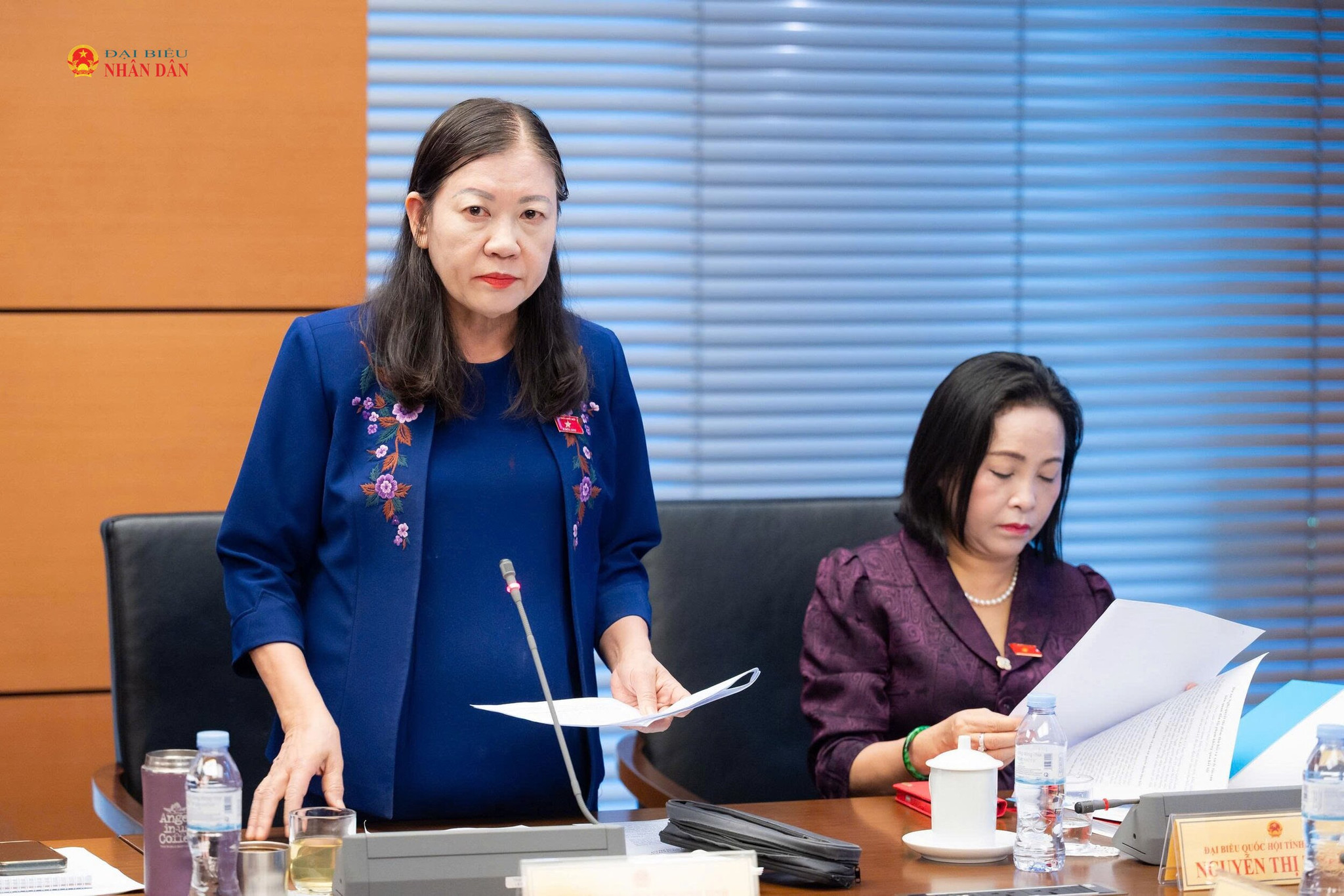 Chủ nhiệm Uỷ ban Dân nguyện và Giám sát Lê Thị Nga (ĐBQH tỉnh Ninh Bình) phát biểu. Ảnh: Trọng Hiếu