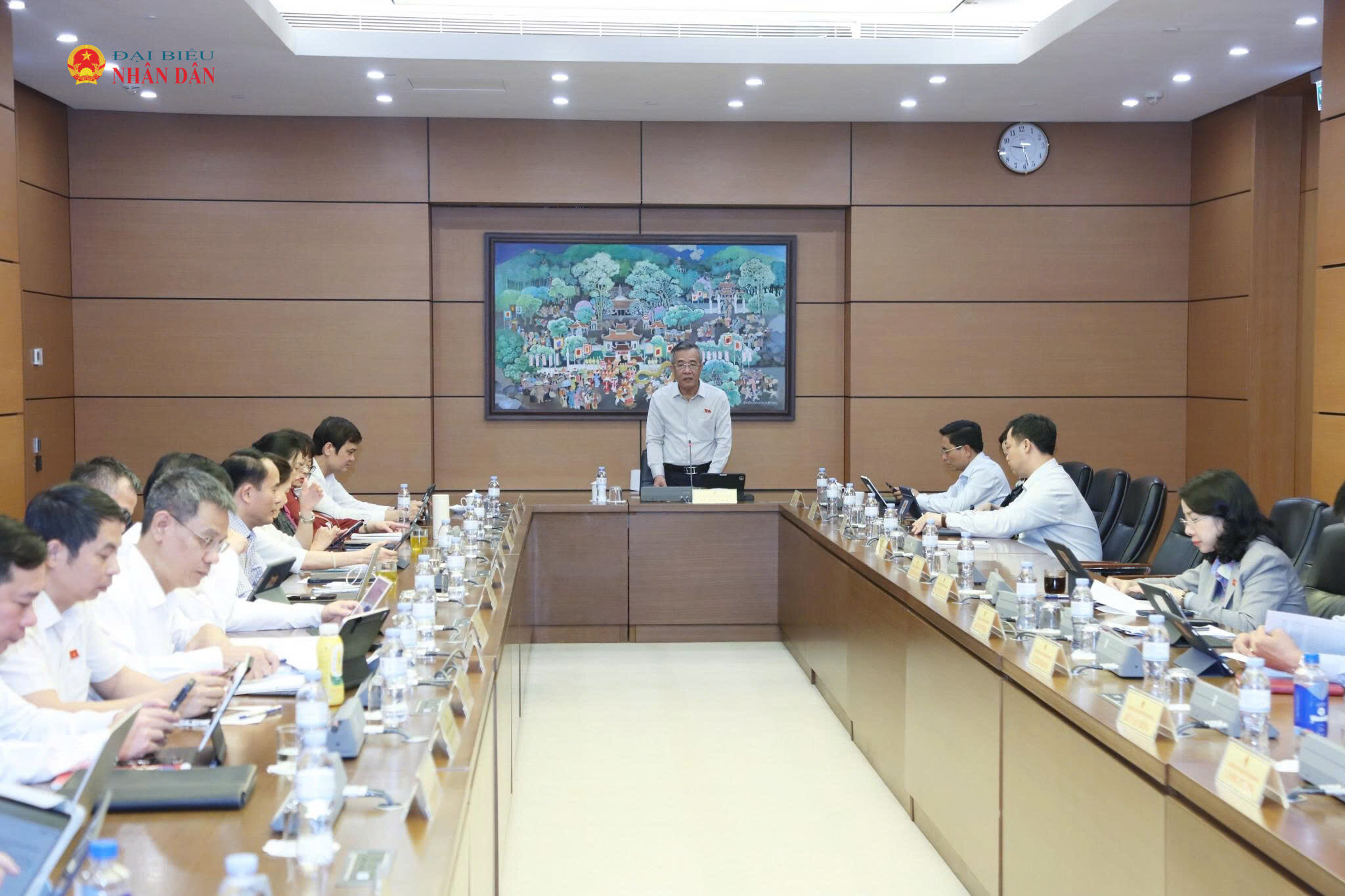 Toàn cảnh thảo luận tổ