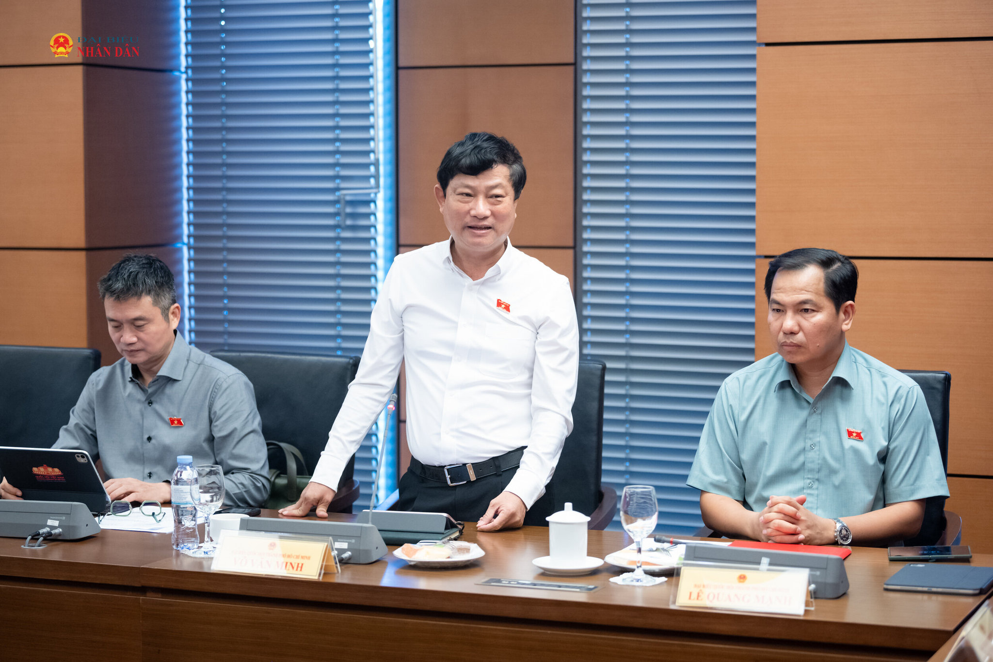 ĐBQH Võ Văn Minh (TP. Hồ Chí Minh) phát biểu