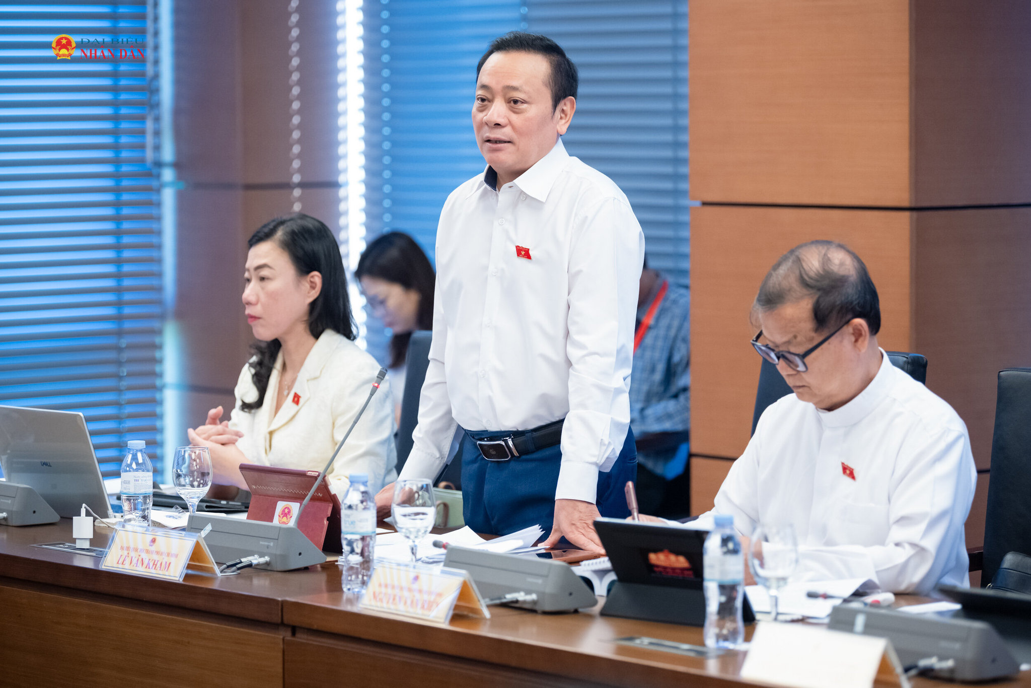 ĐBQH Lê Văn Khảm (TP. Hồ Chí Minh) phát biểu. Ảnh: Phạm Thắng